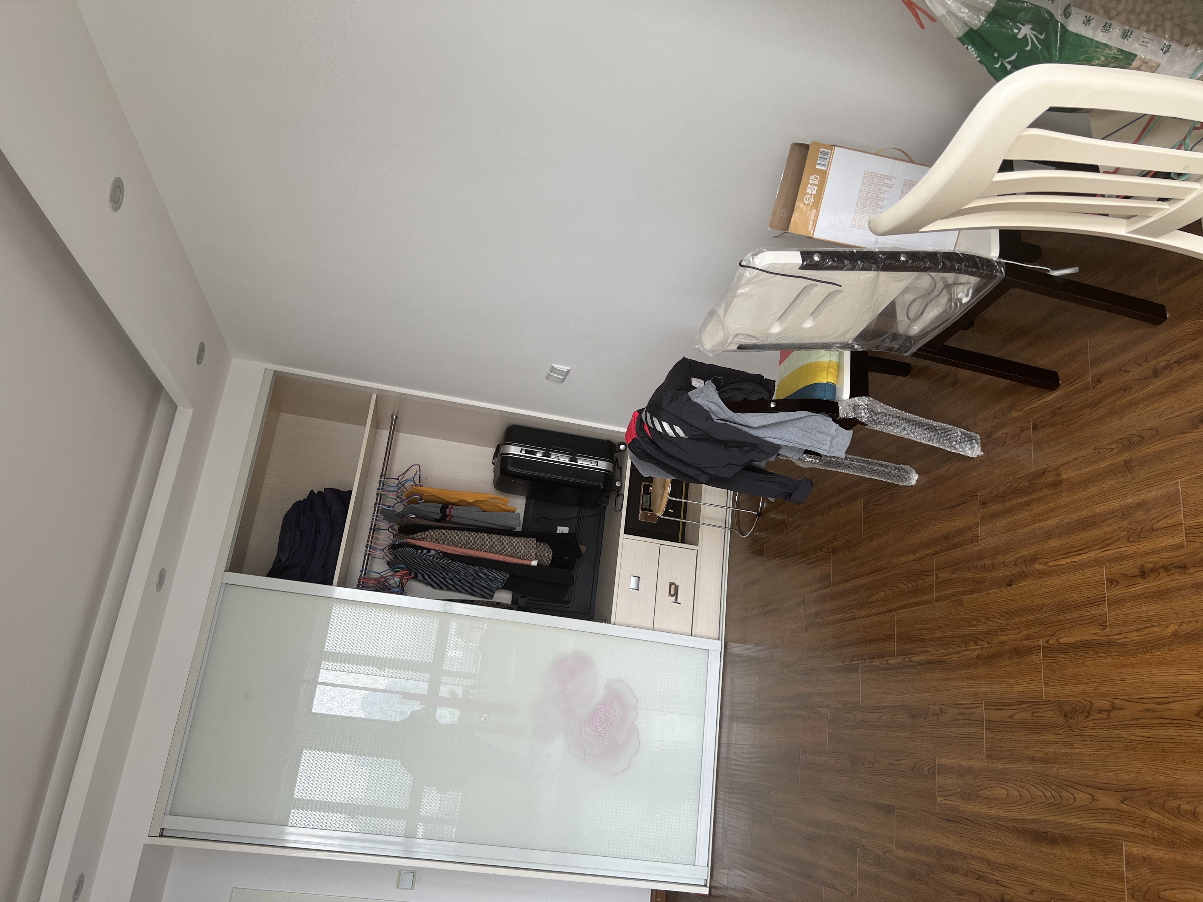 园林佳苑 4室1厅2卫 124m²