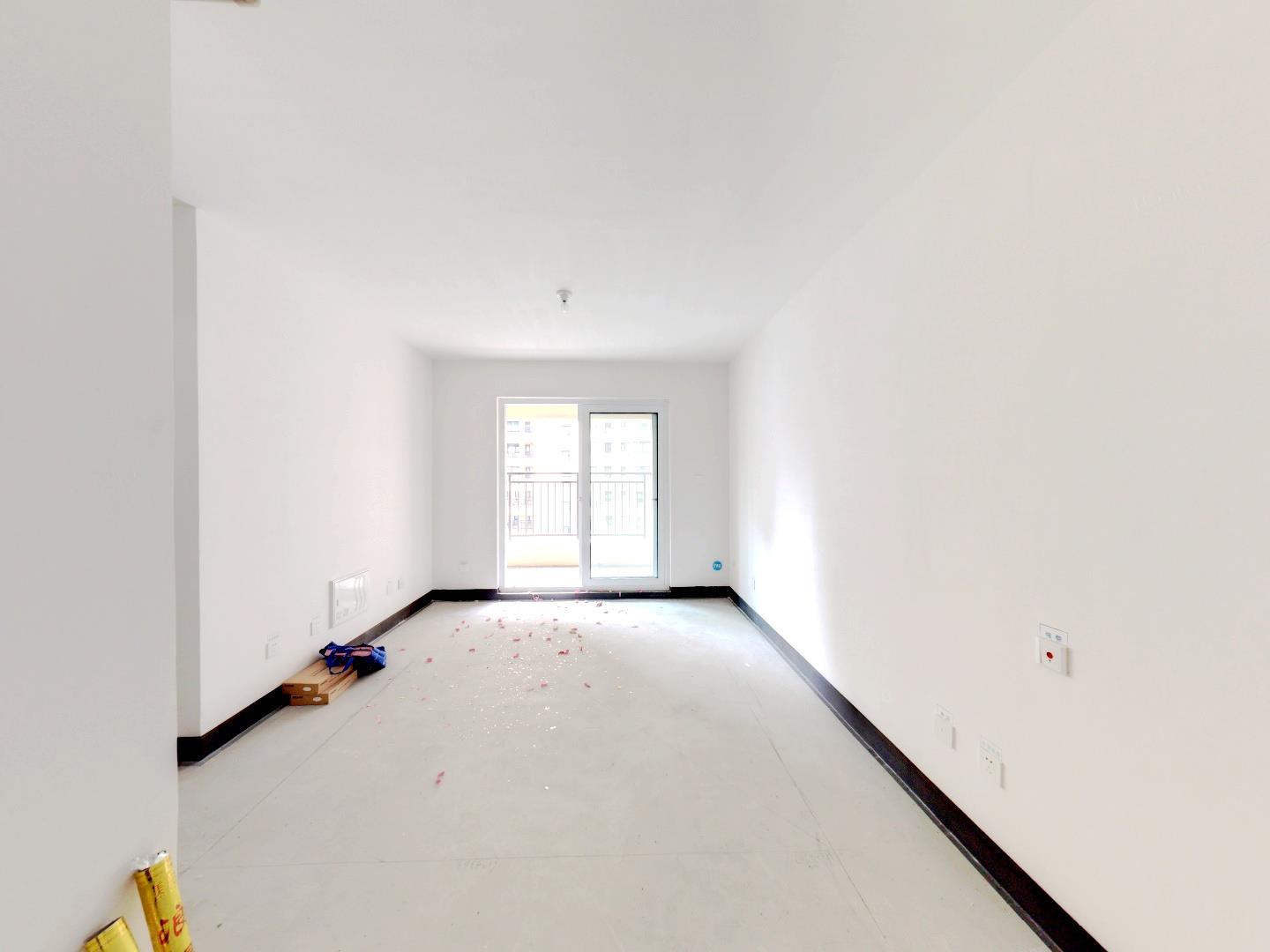 世茂新界 3室2厅1卫 92m²
