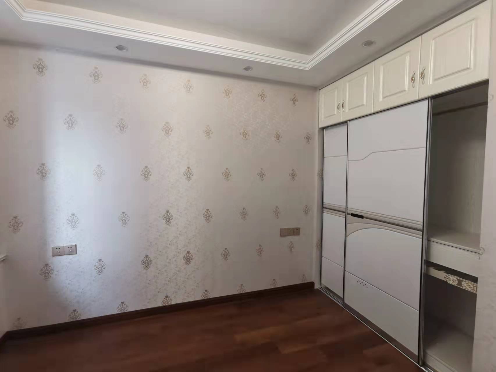 新城香溢紫郡 3室1厅1卫 89m&sup2;