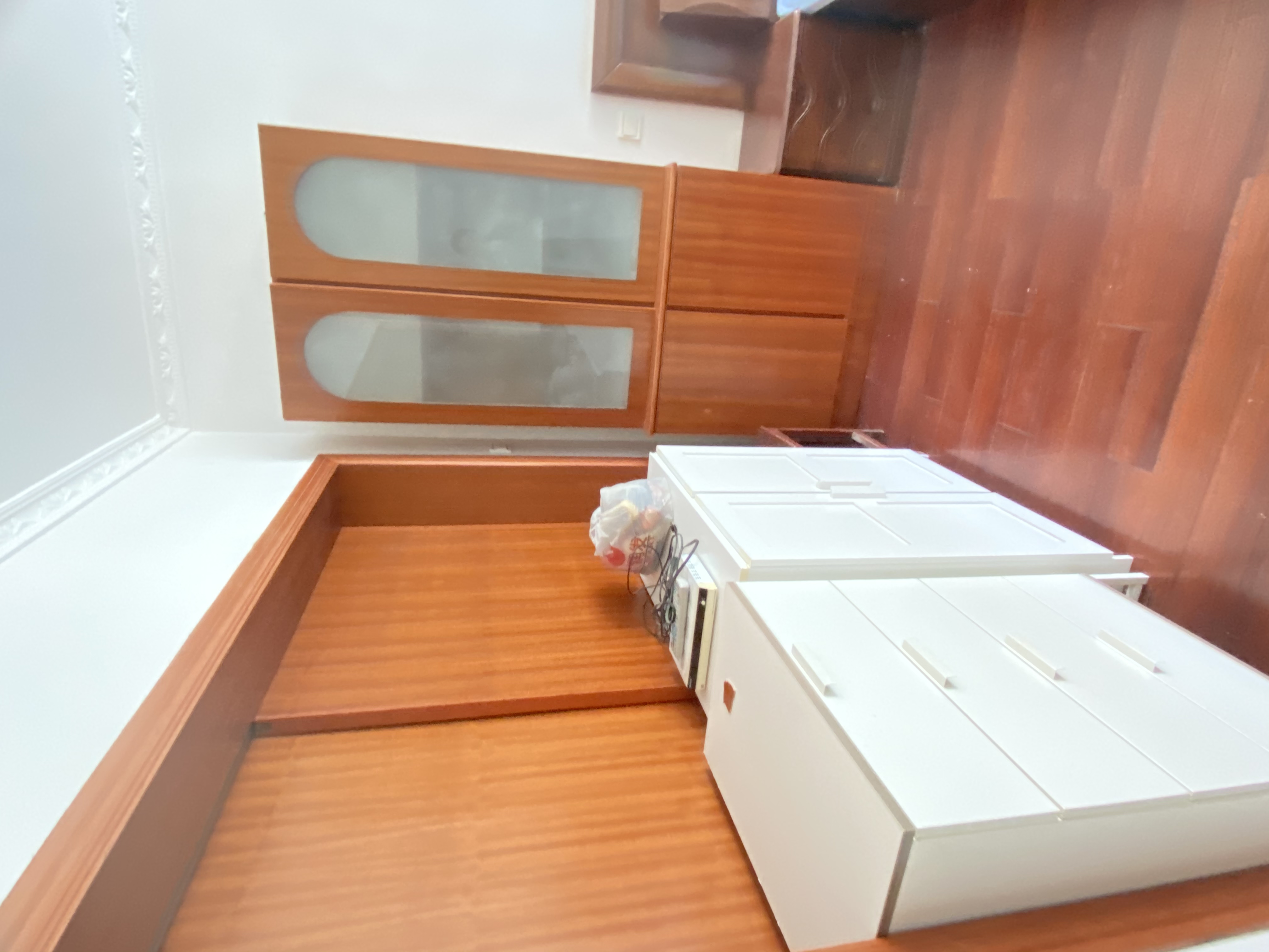 春晖花园 3室2厅1卫 124m&sup2;