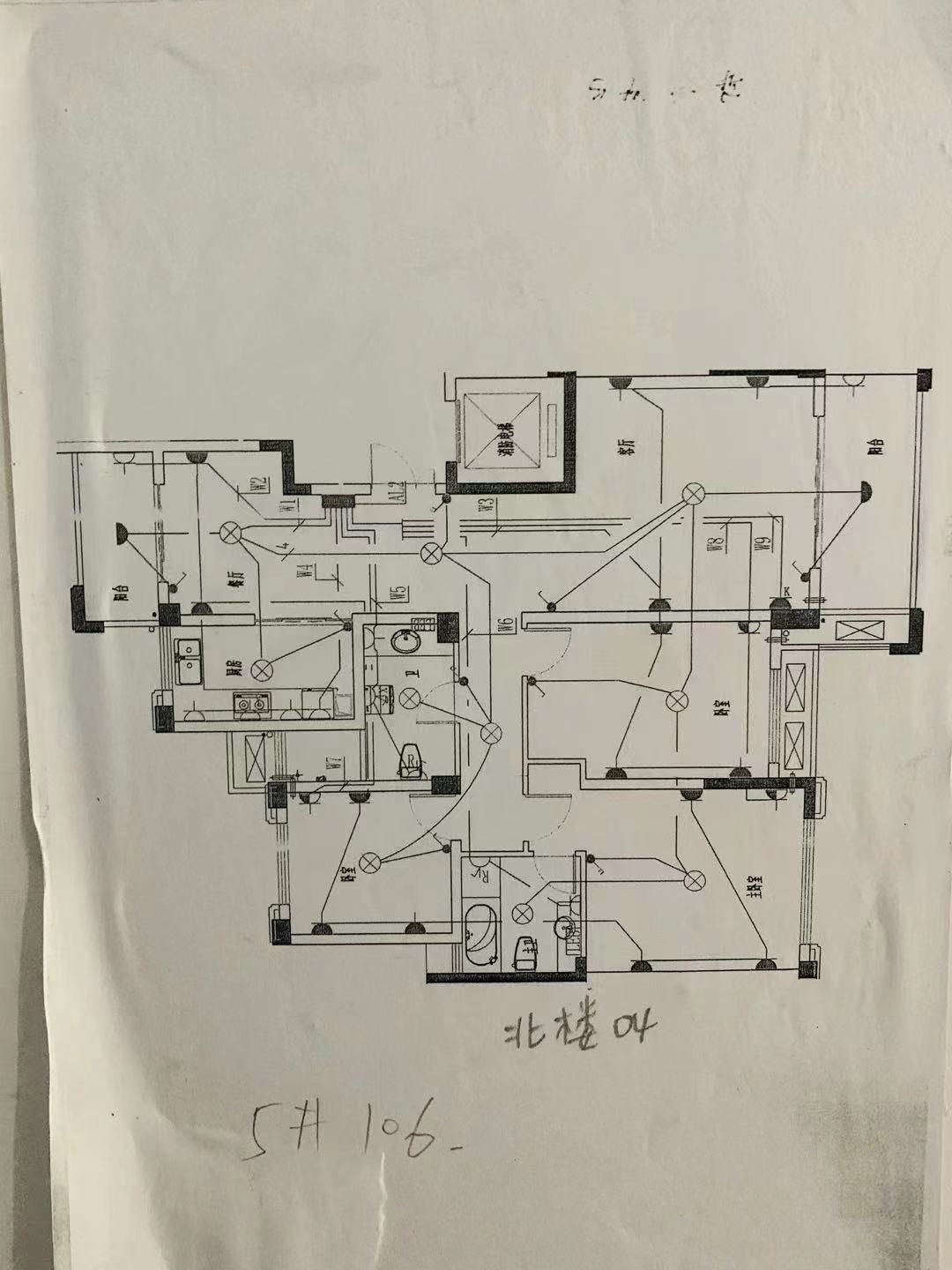 丁香花园 3室2厅1卫 140.6m&sup2;