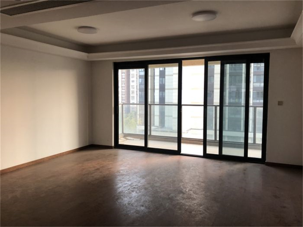雍华府 3室2厅2卫 118m&sup2;
