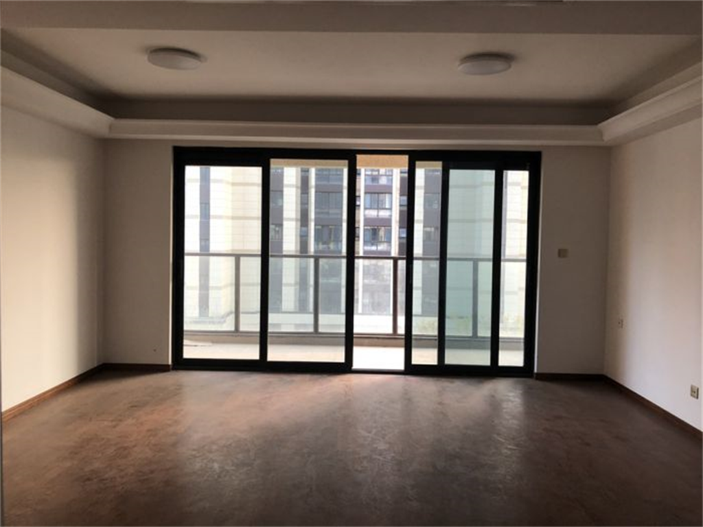 雍华府 3室2厅2卫 118m&sup2;