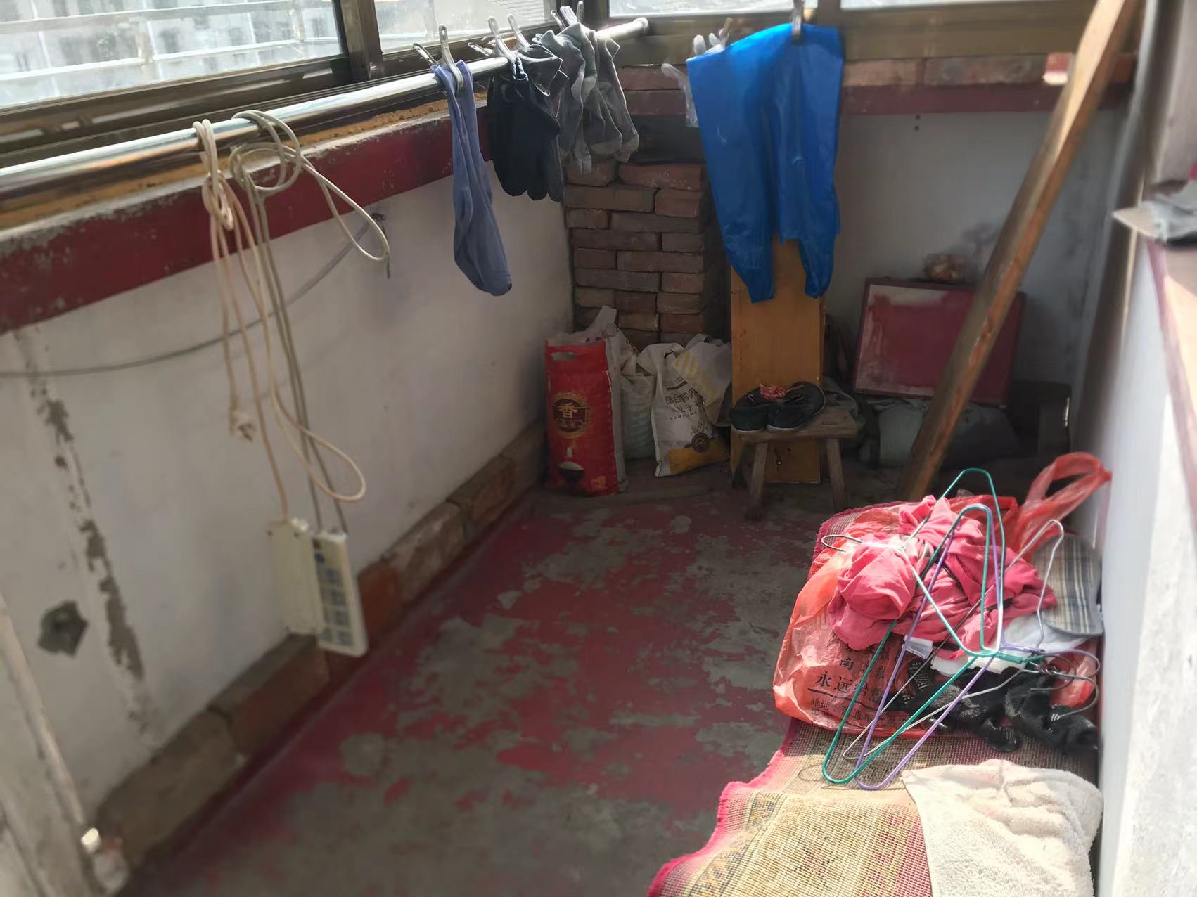 新建路新村 2室1厅1卫 64m&sup2;