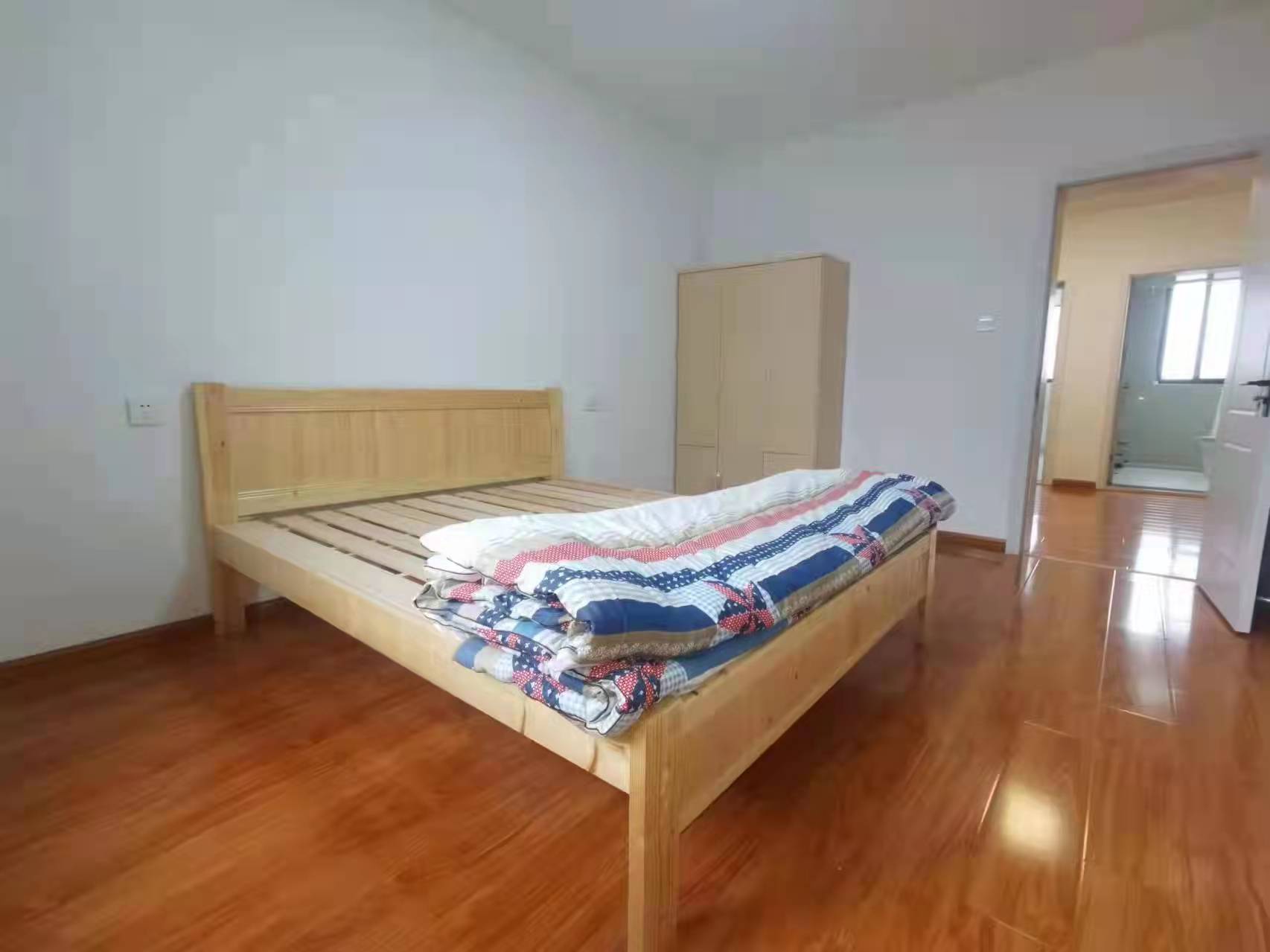 星嘉花园 2室2厅1卫 80m&sup2;