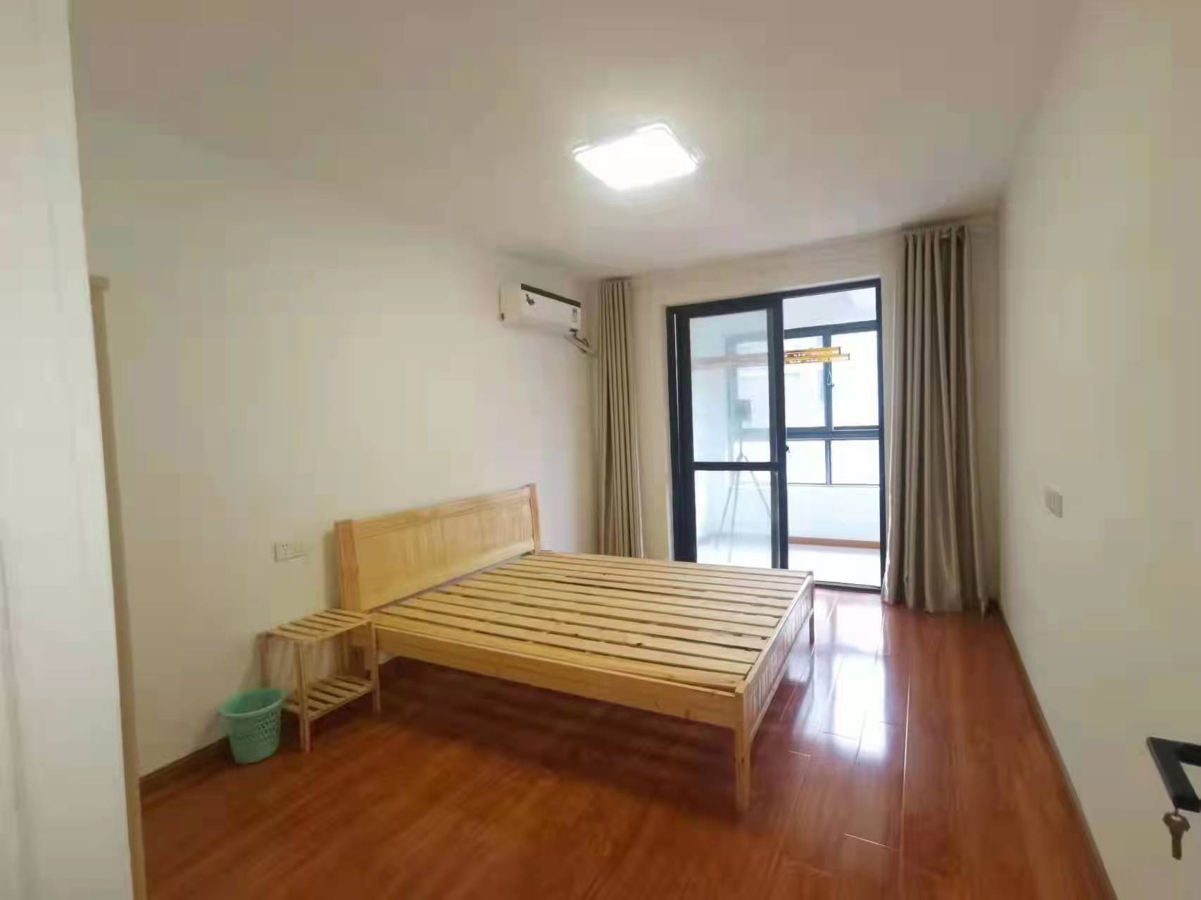 星嘉花园 2室2厅1卫 80m&sup2;