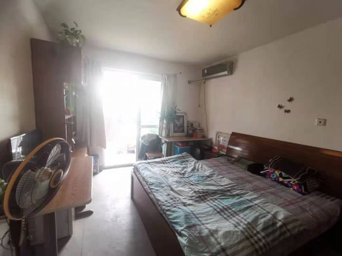 紫东南苑南区 1室1厅1卫 61.48m²