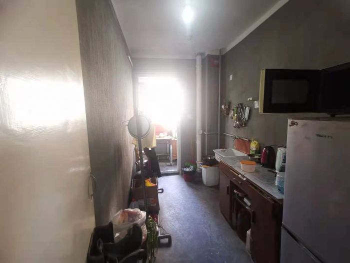 紫东南苑南区 1室1厅1卫 61.48m²