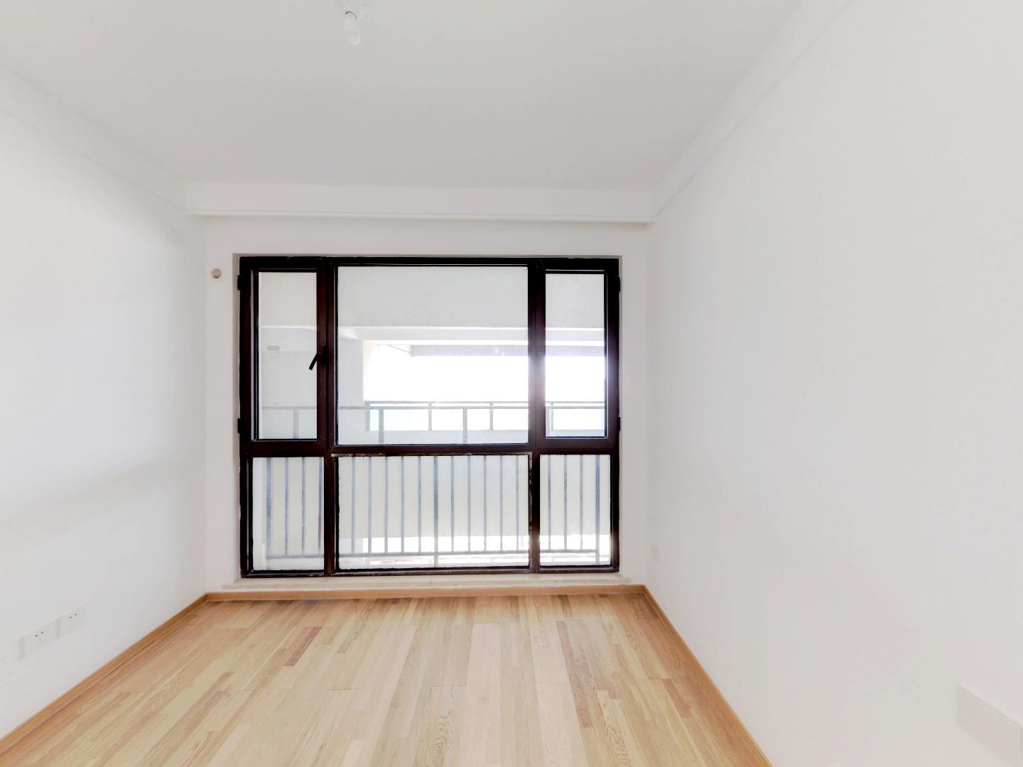 云樾东方 3室2厅1卫 95m&sup2;