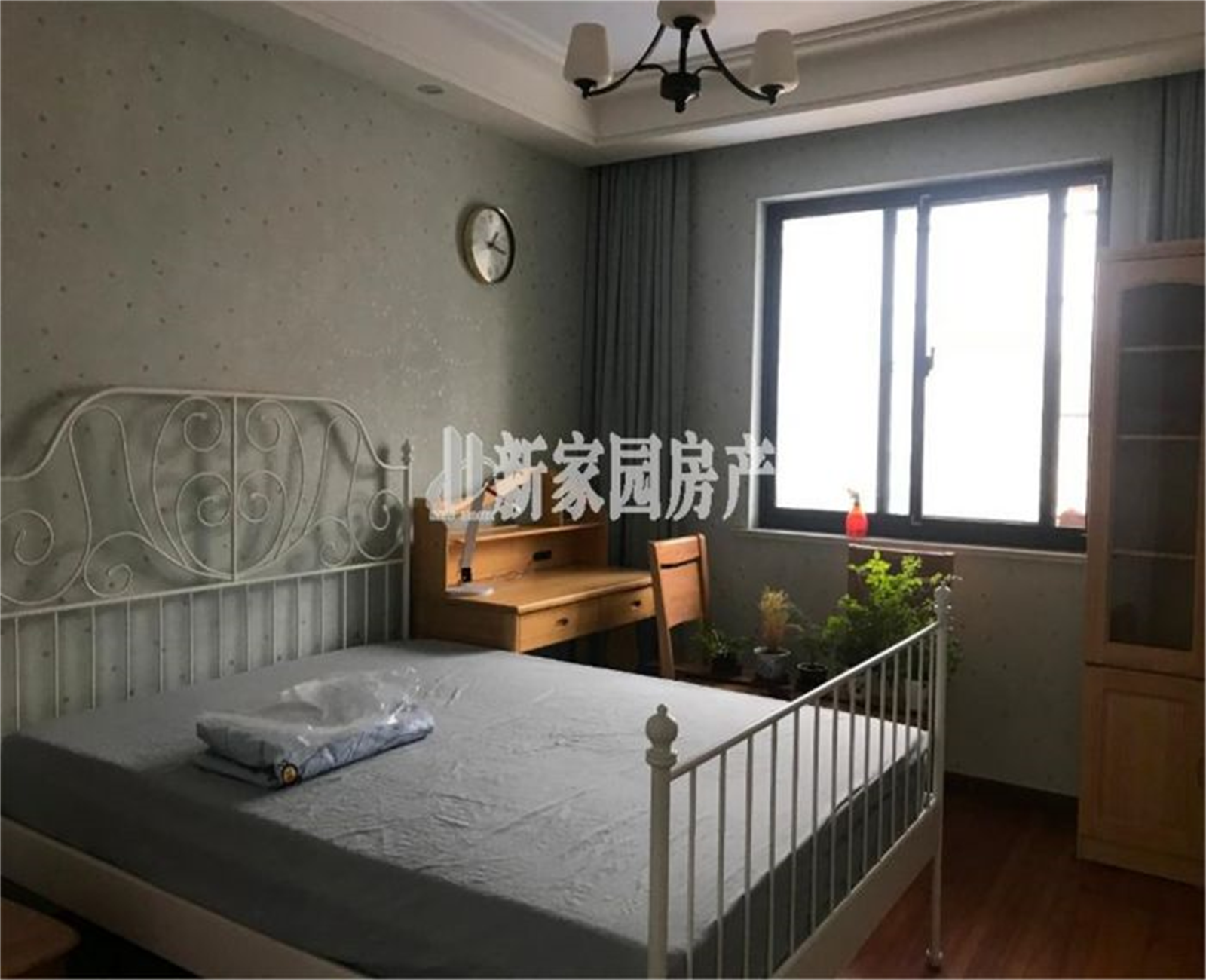 白家园 2室1厅1卫 95m&sup2;