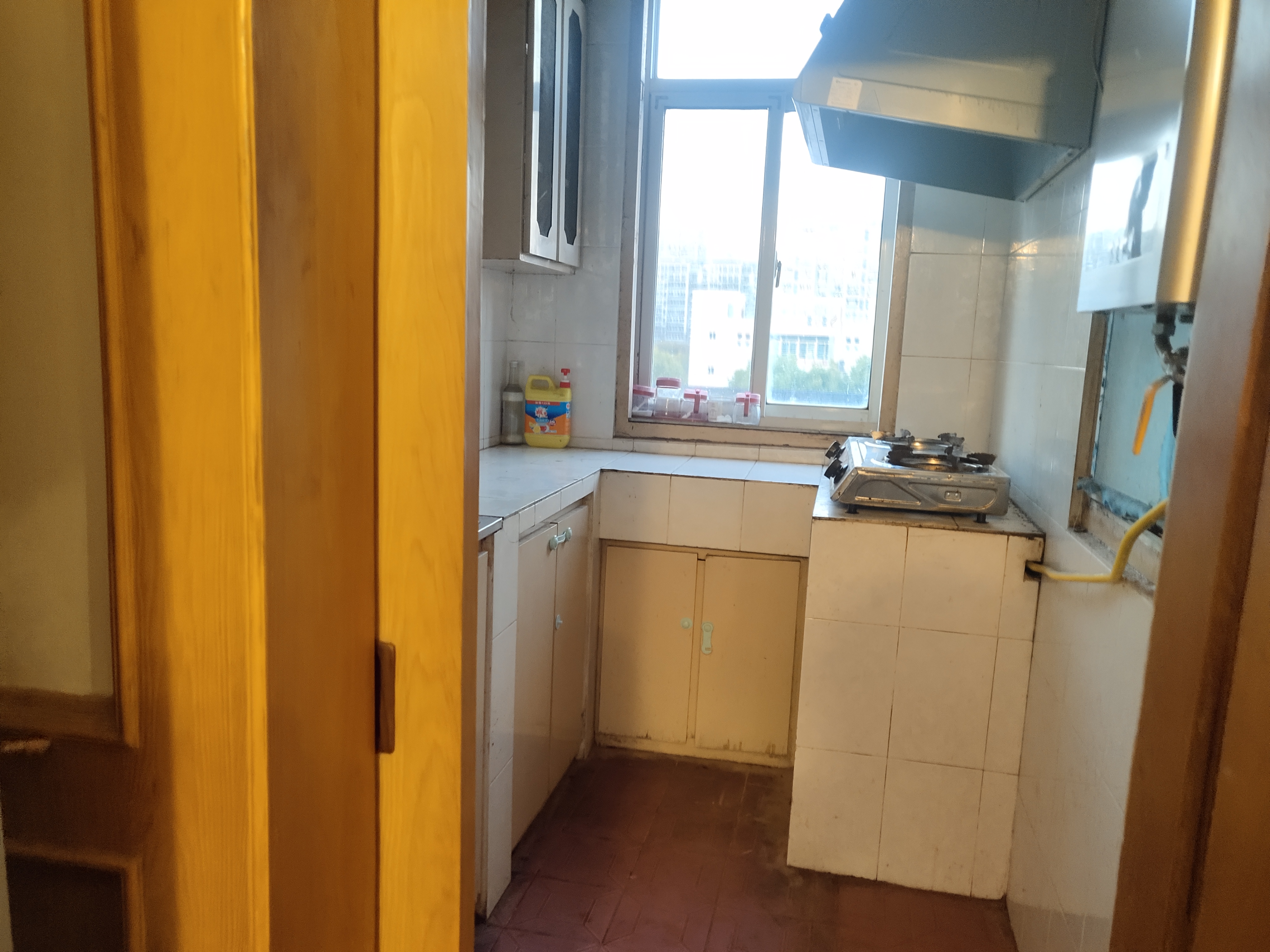 新华三村 2室1厅1卫 62m&sup2;