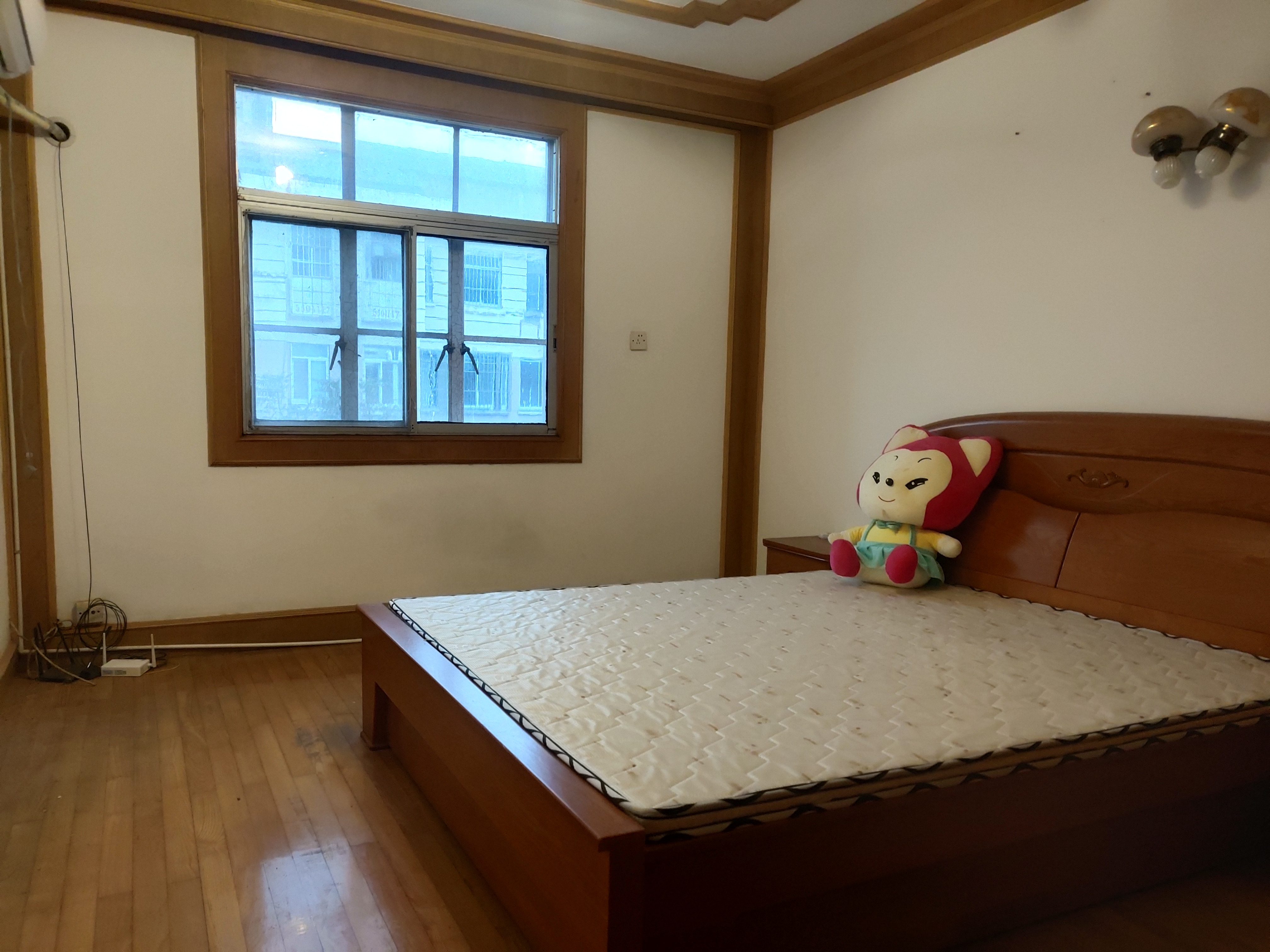 新华三村 2室1厅1卫 62m&sup2;