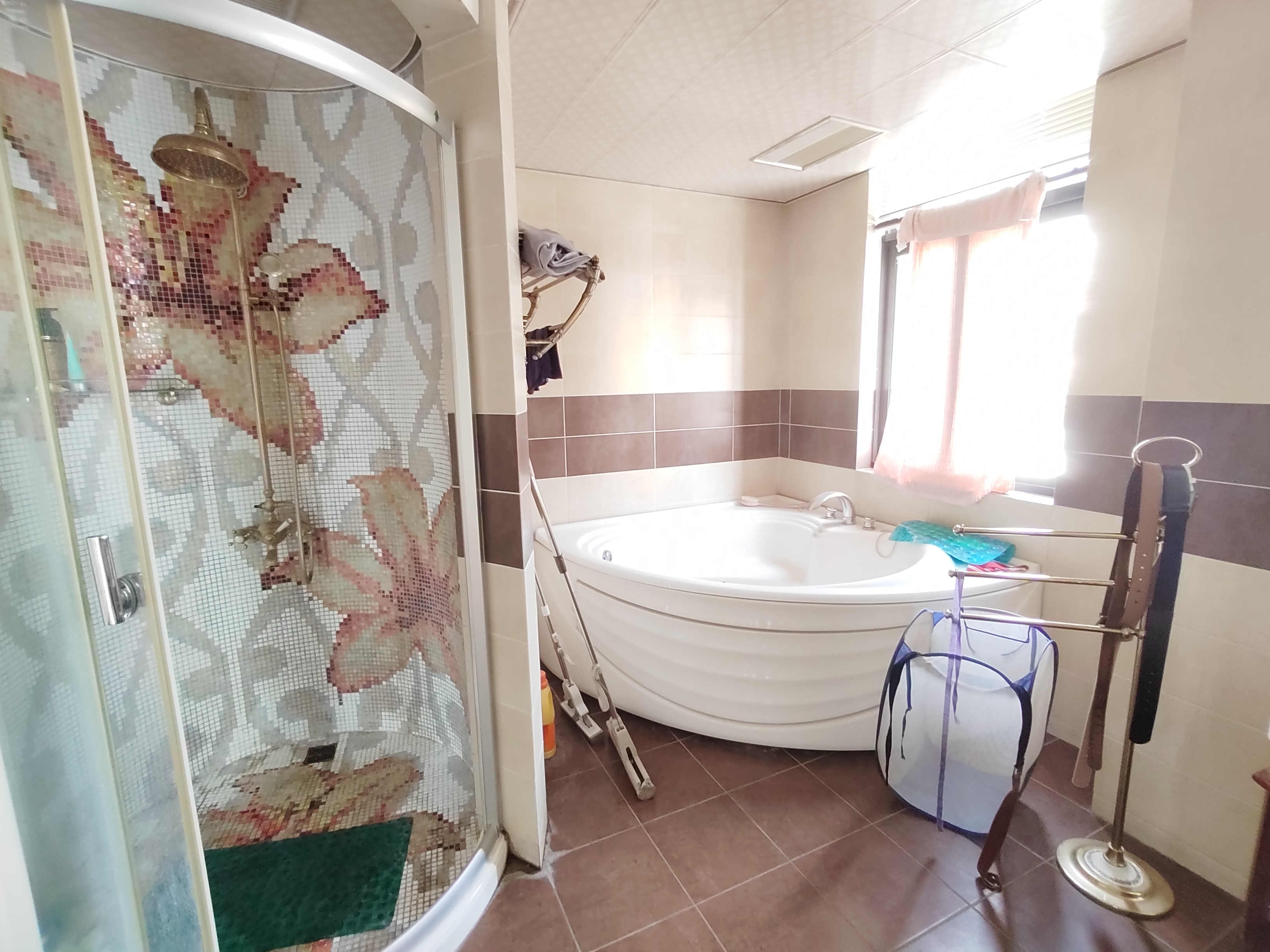英伦上院 5室2厅3卫 427m&sup2;