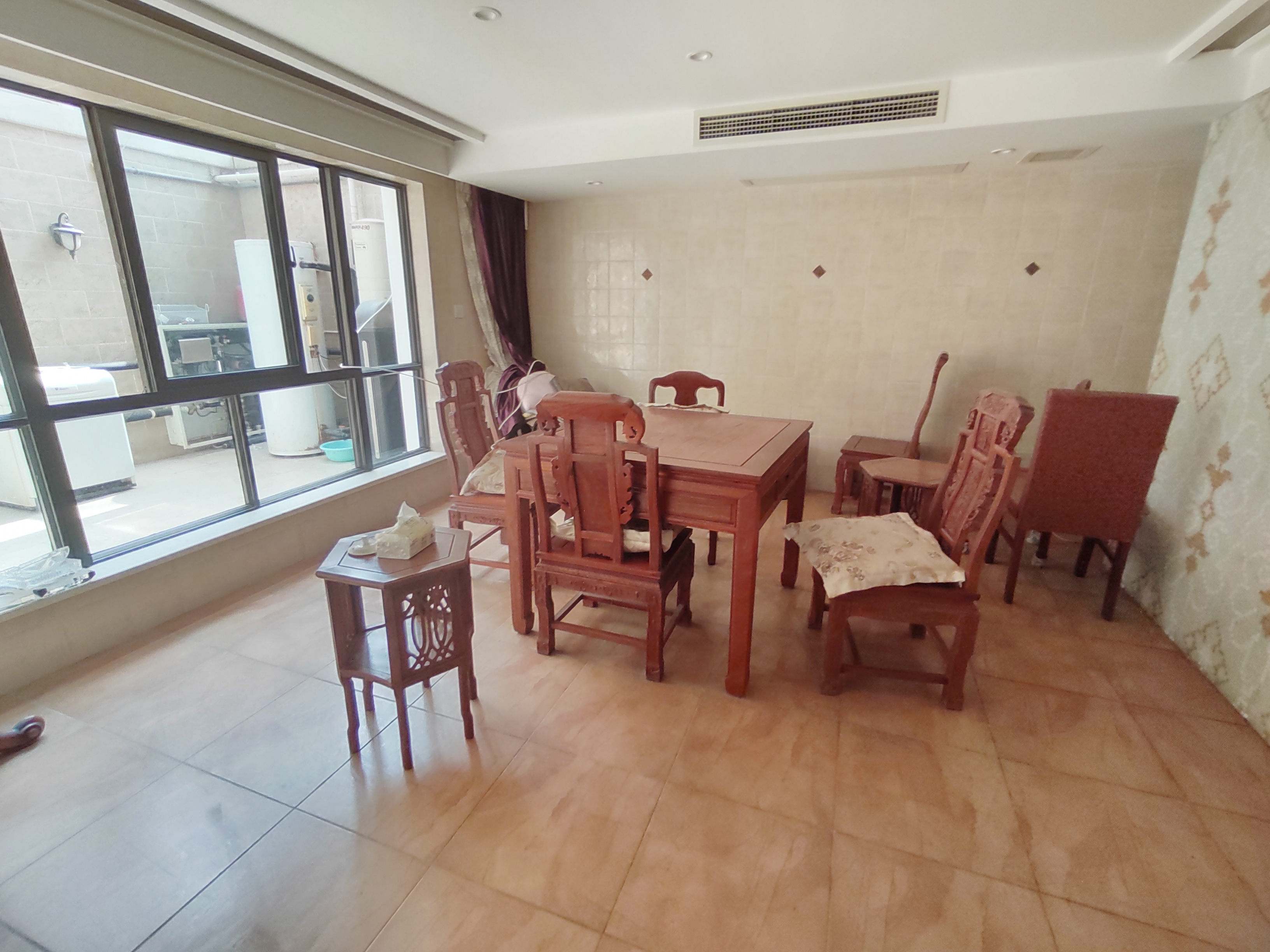 英伦上院 5室2厅3卫 427m&sup2;