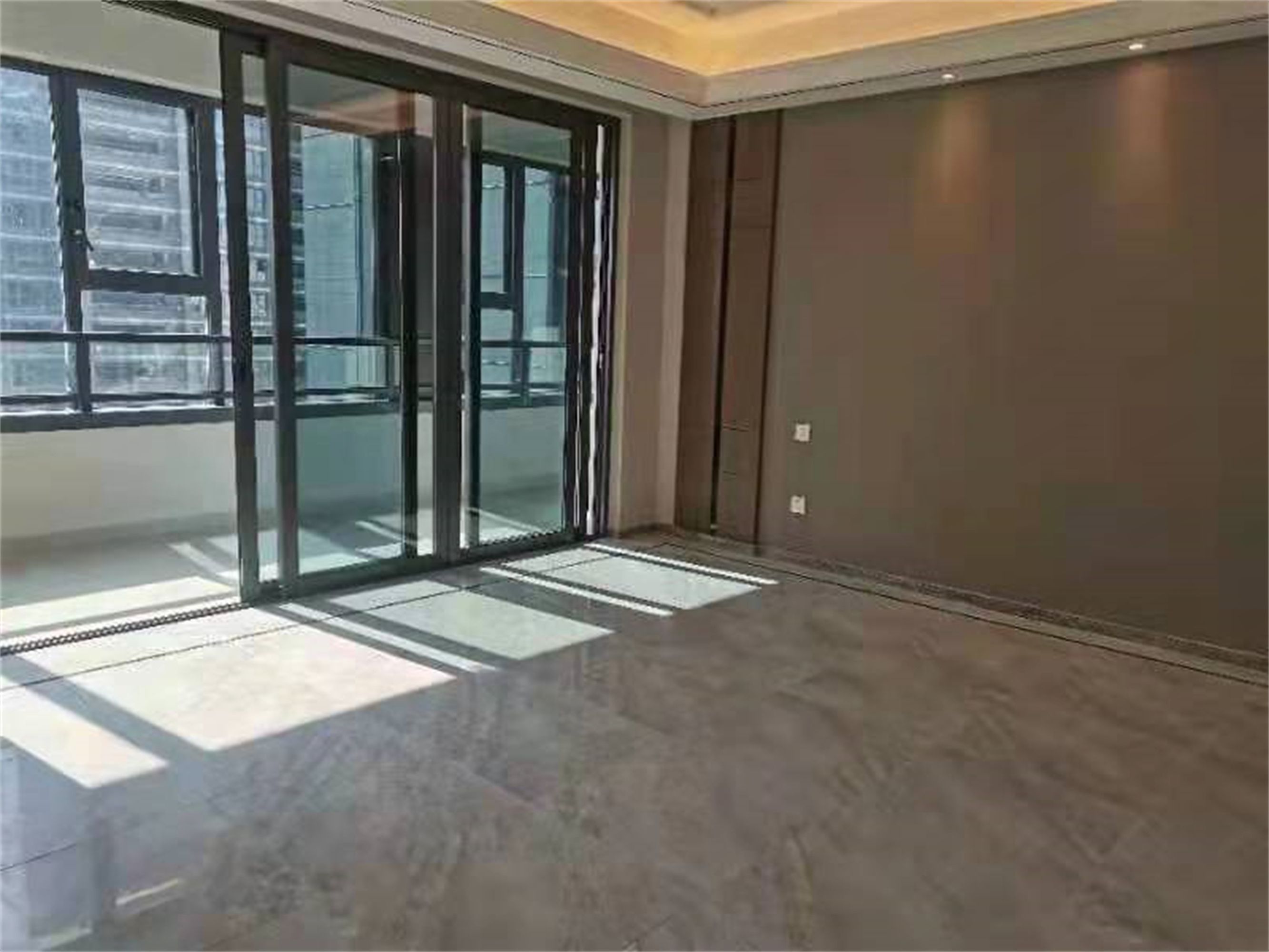绿城&middot;晓风印月 5室2厅3卫 201m&sup2;