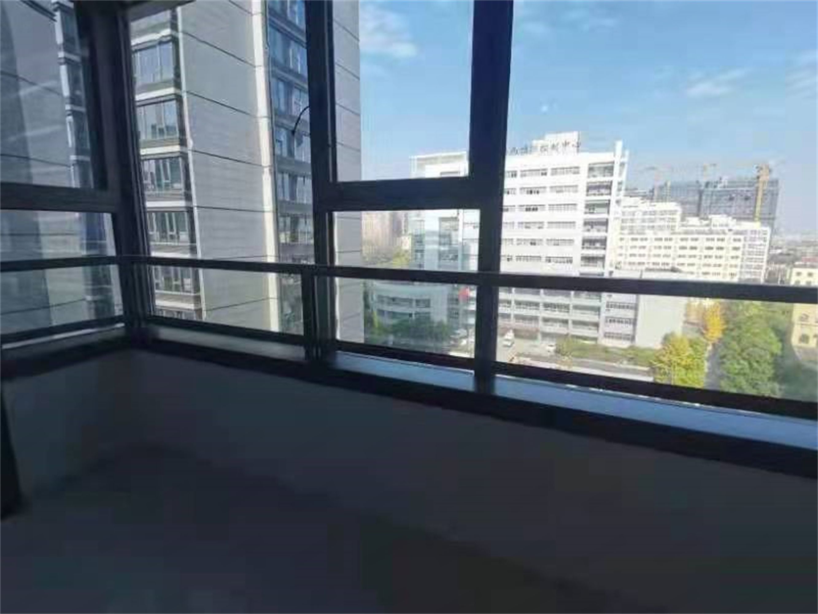 绿城&middot;晓风印月 5室2厅3卫 201m&sup2;