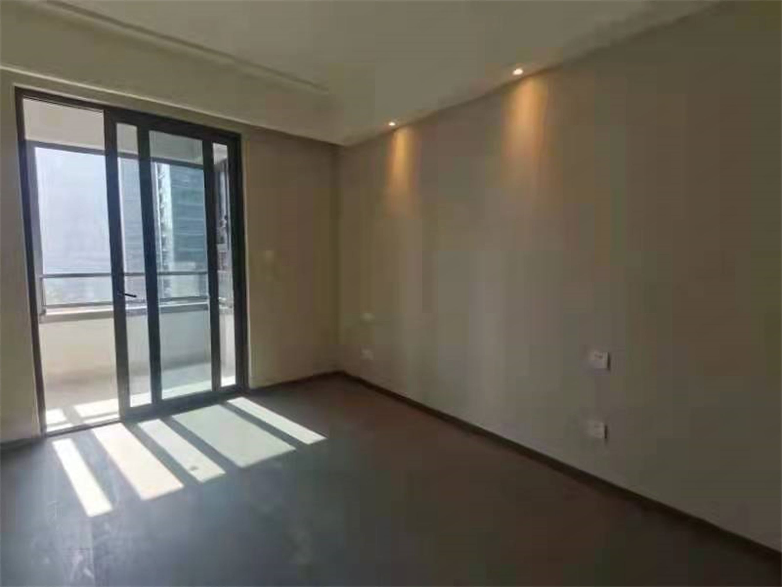 绿城&middot;晓风印月 5室2厅3卫 201m&sup2;