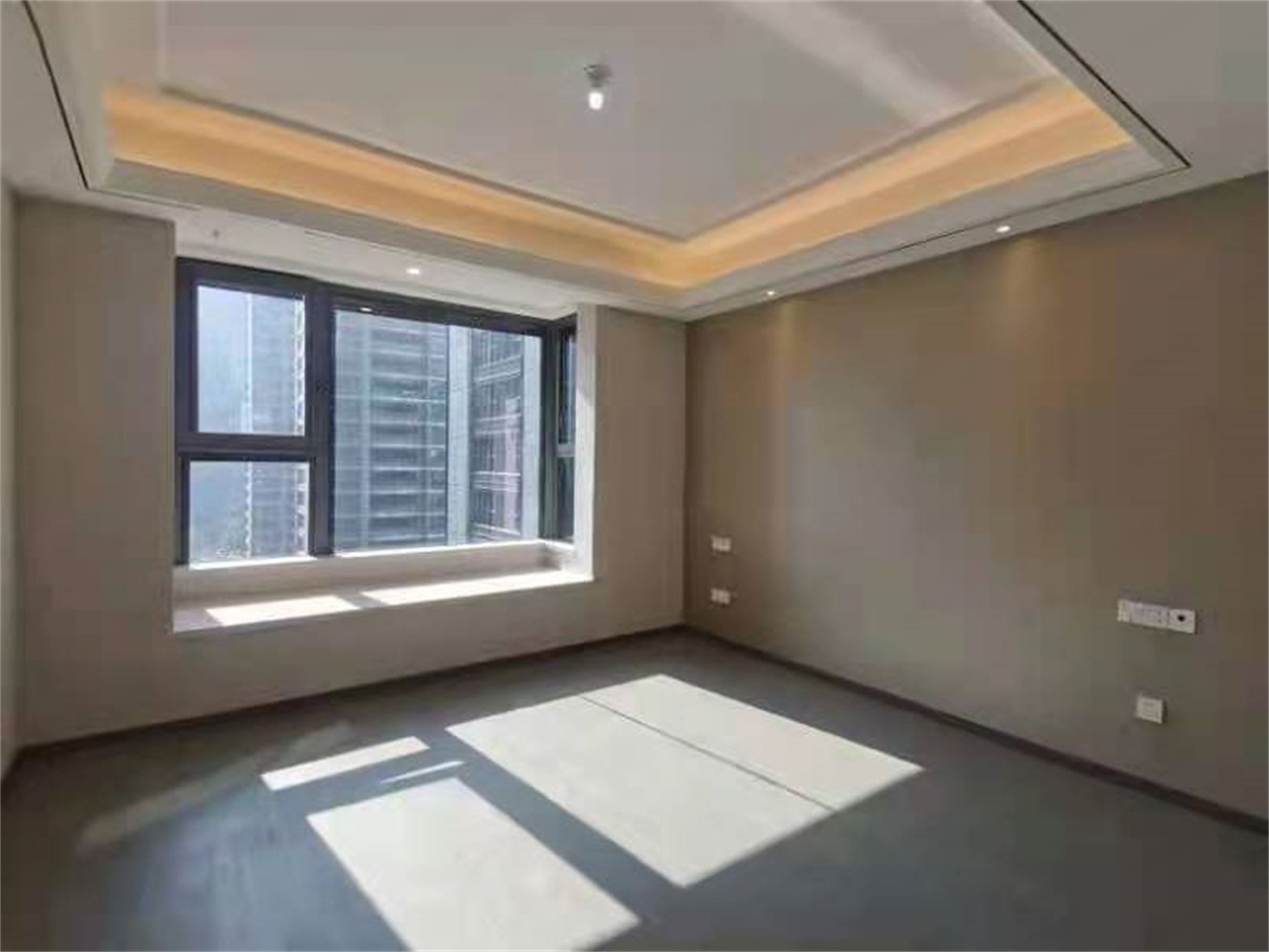 绿城&middot;晓风印月 5室2厅3卫 201m&sup2;