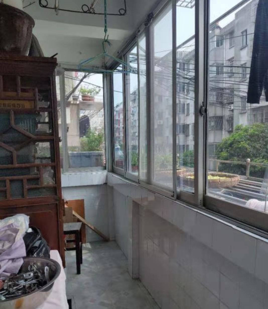 易家桥新村 3室1厅1卫 100m&sup2;