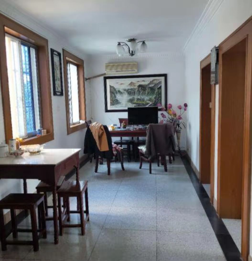 易家桥新村 3室1厅1卫 100m&sup2;