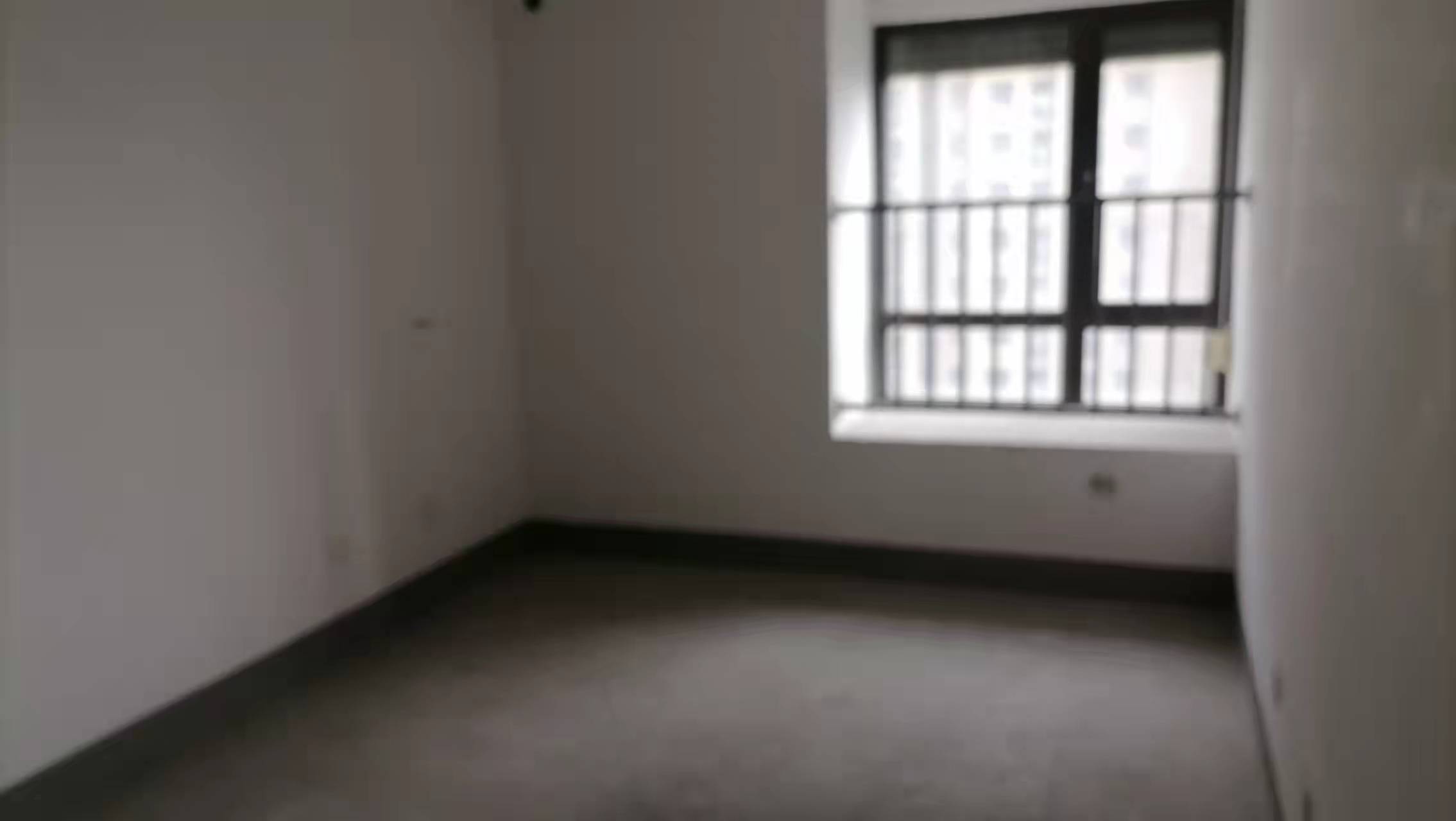 华润悦锦湾 4室2厅2卫 135.00m&sup2;