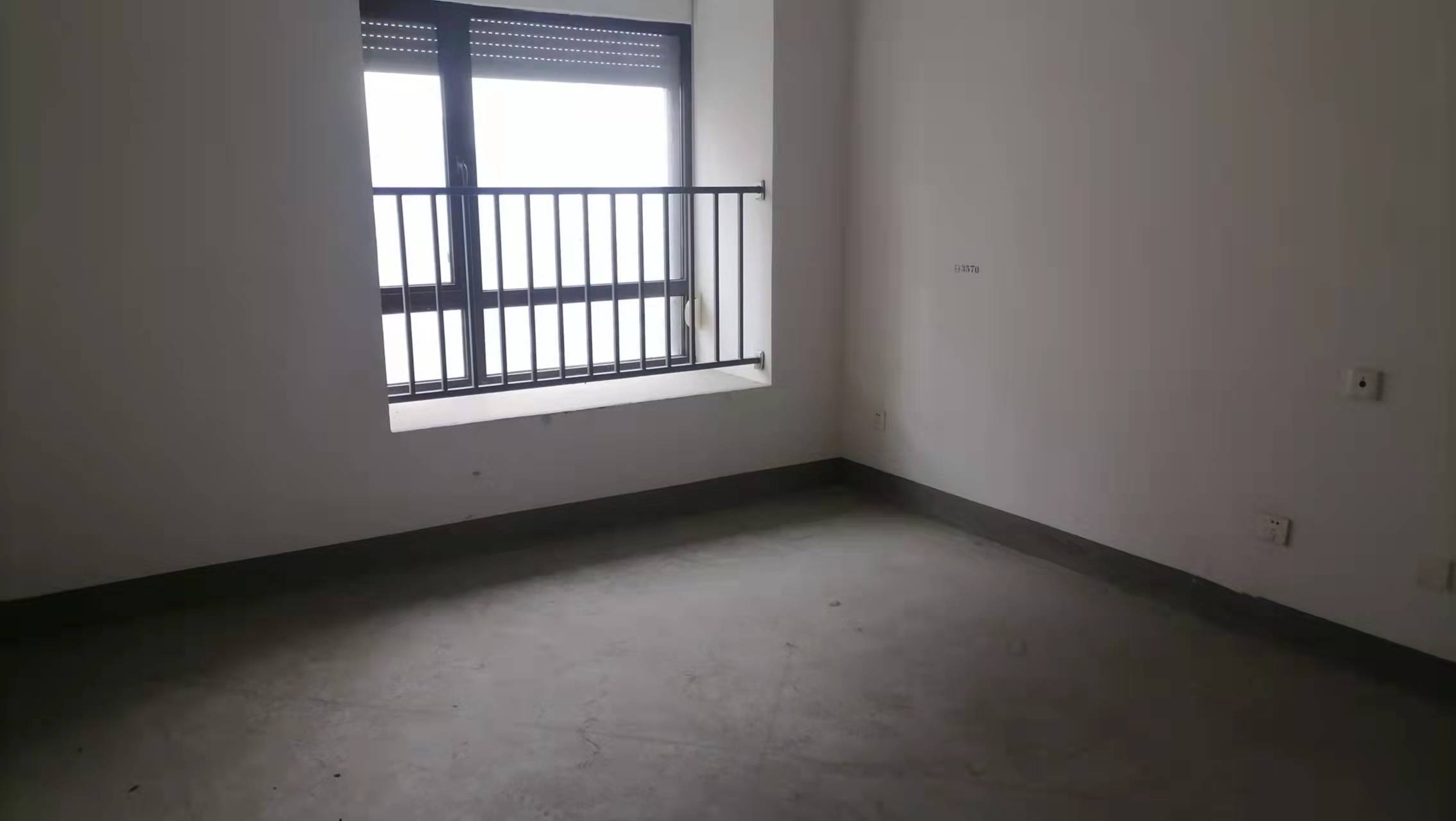 华润悦锦湾 4室2厅2卫 135.00m&sup2;