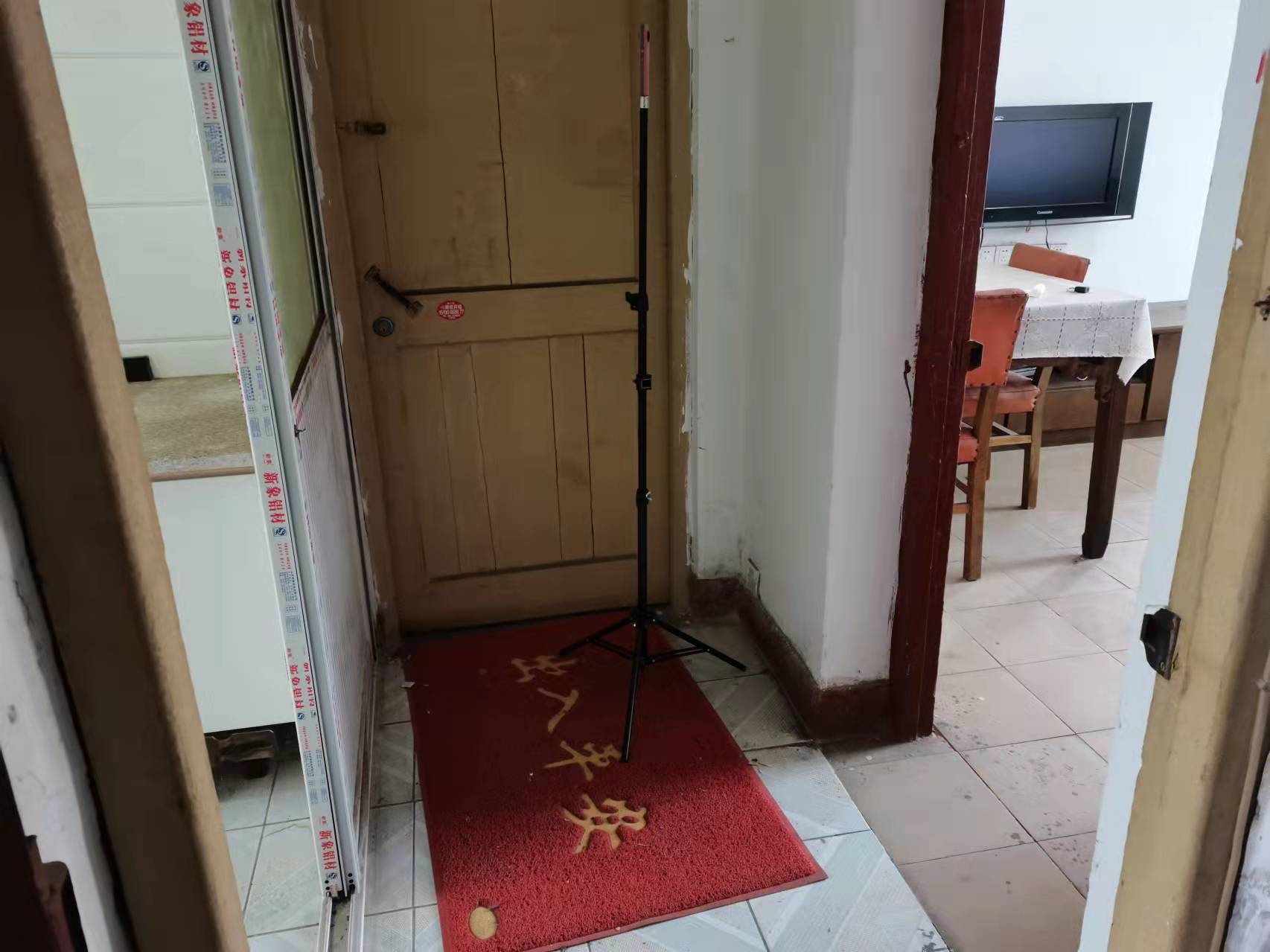 地区机关宿舍 1室1厅1卫 50m²