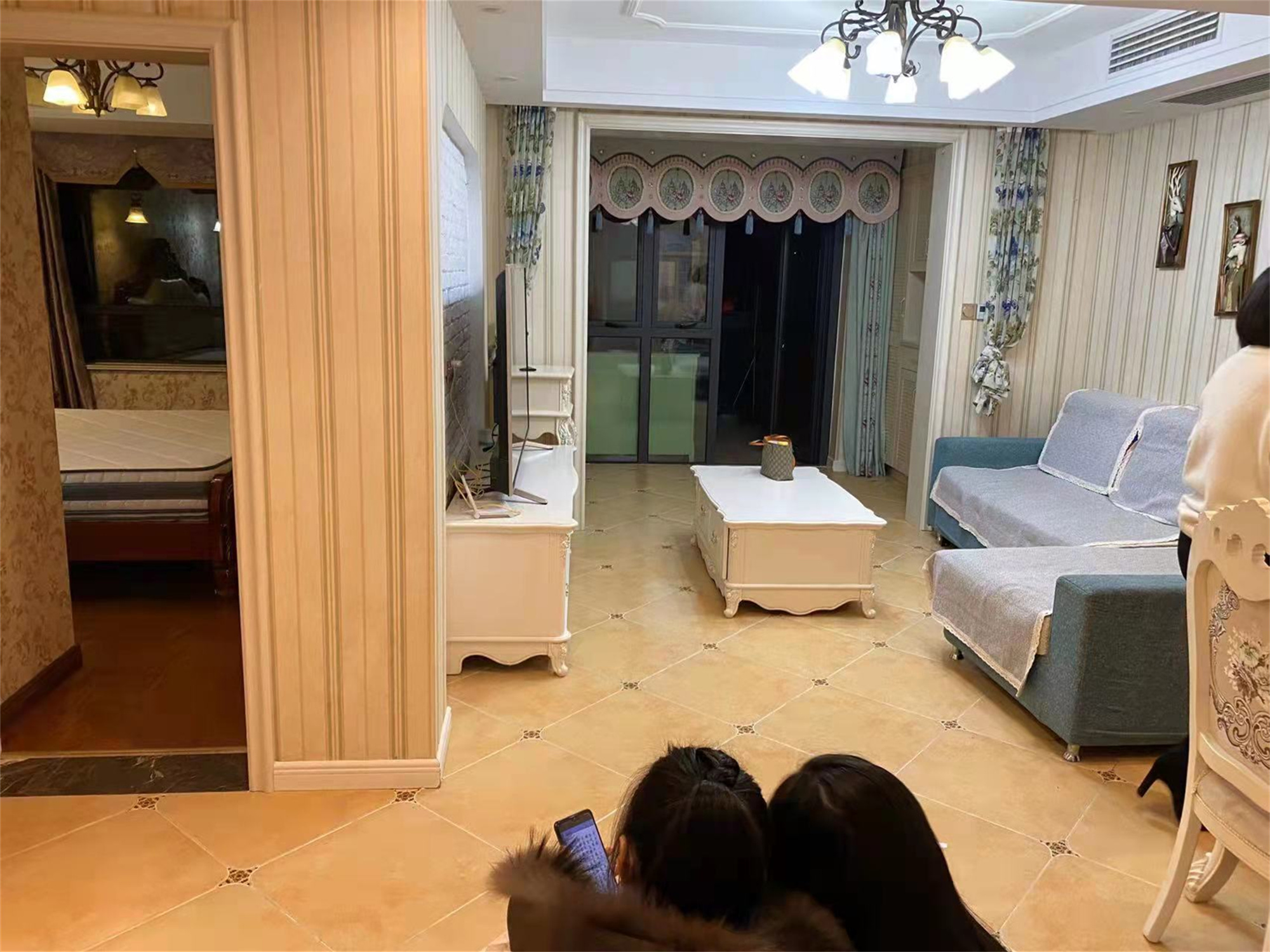万通城 2室1厅1卫 80m&sup2;