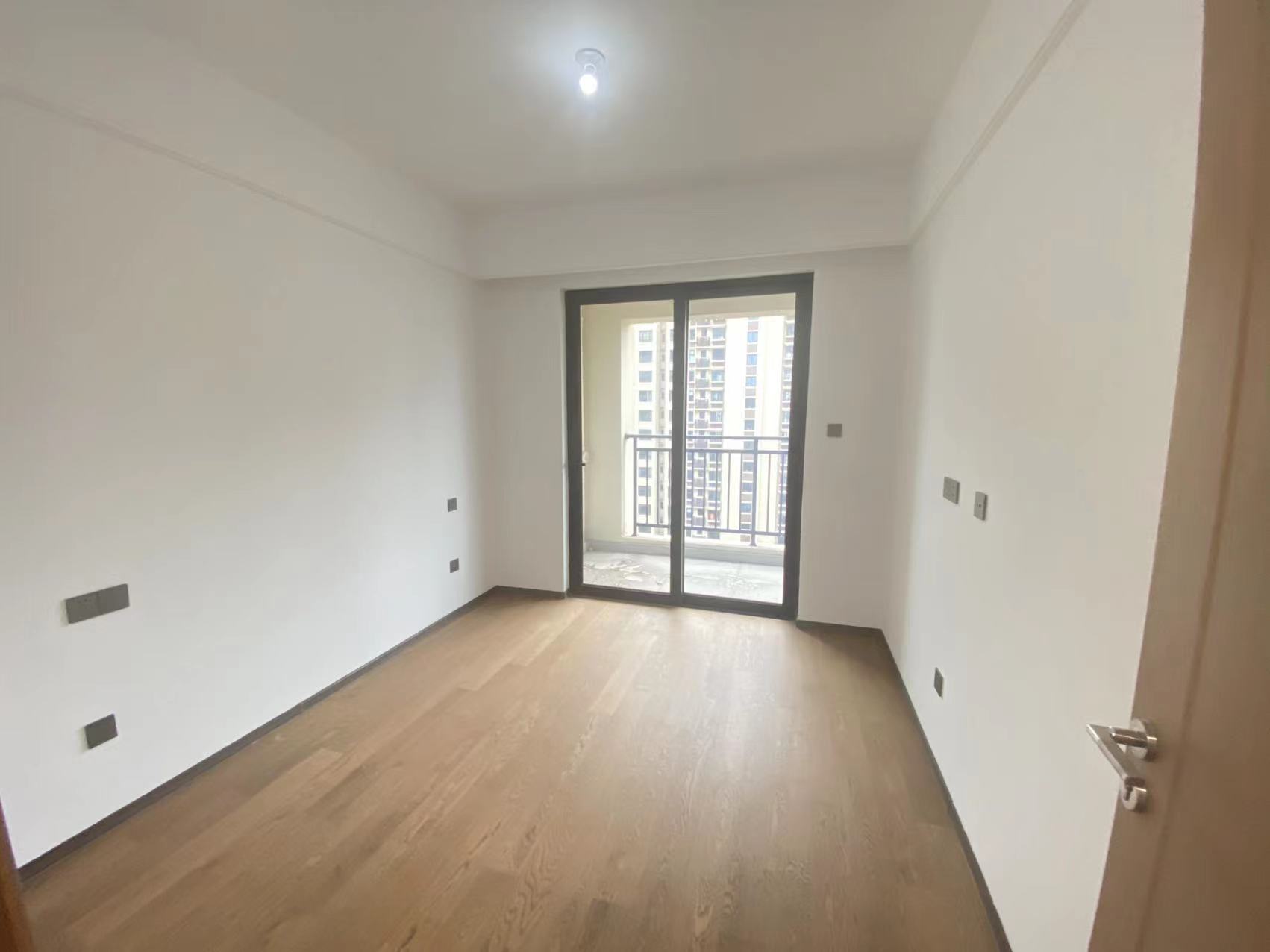 春风南岸西园 4室2厅2卫 139.00m&sup2;