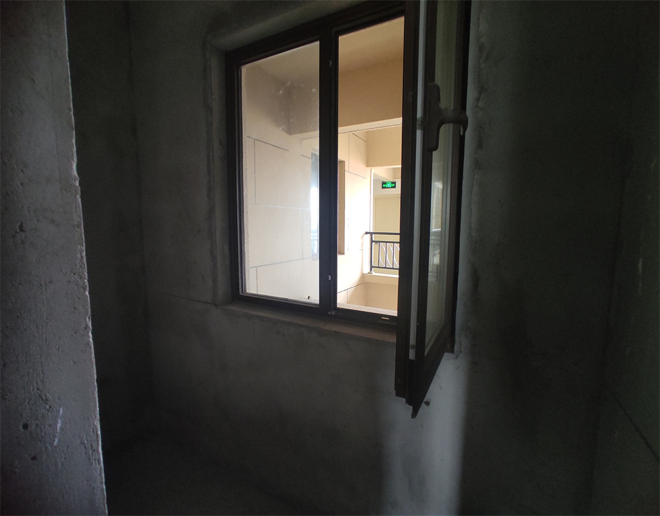 中兴兰溪荟 3室2厅1卫 102m&sup2;