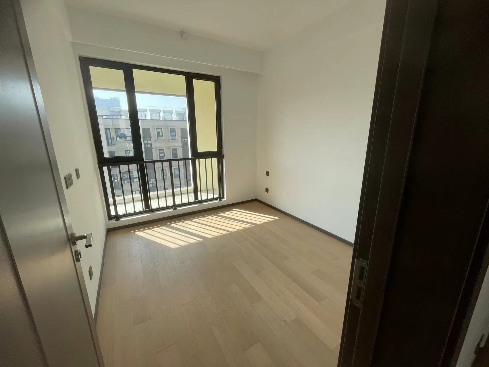 春风南岸西园 4室3厅3卫 167m&sup2;
