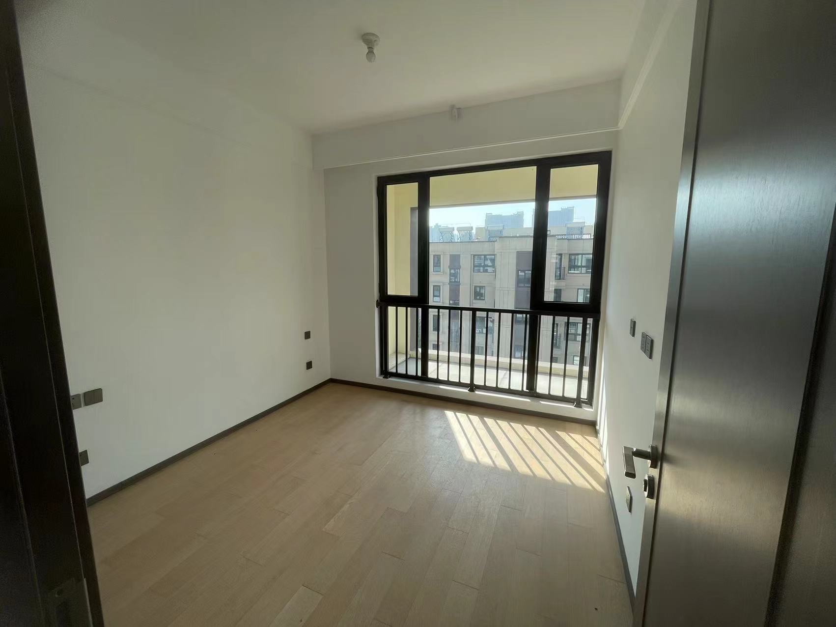 春风南岸西园 4室3厅3卫 167m&sup2;