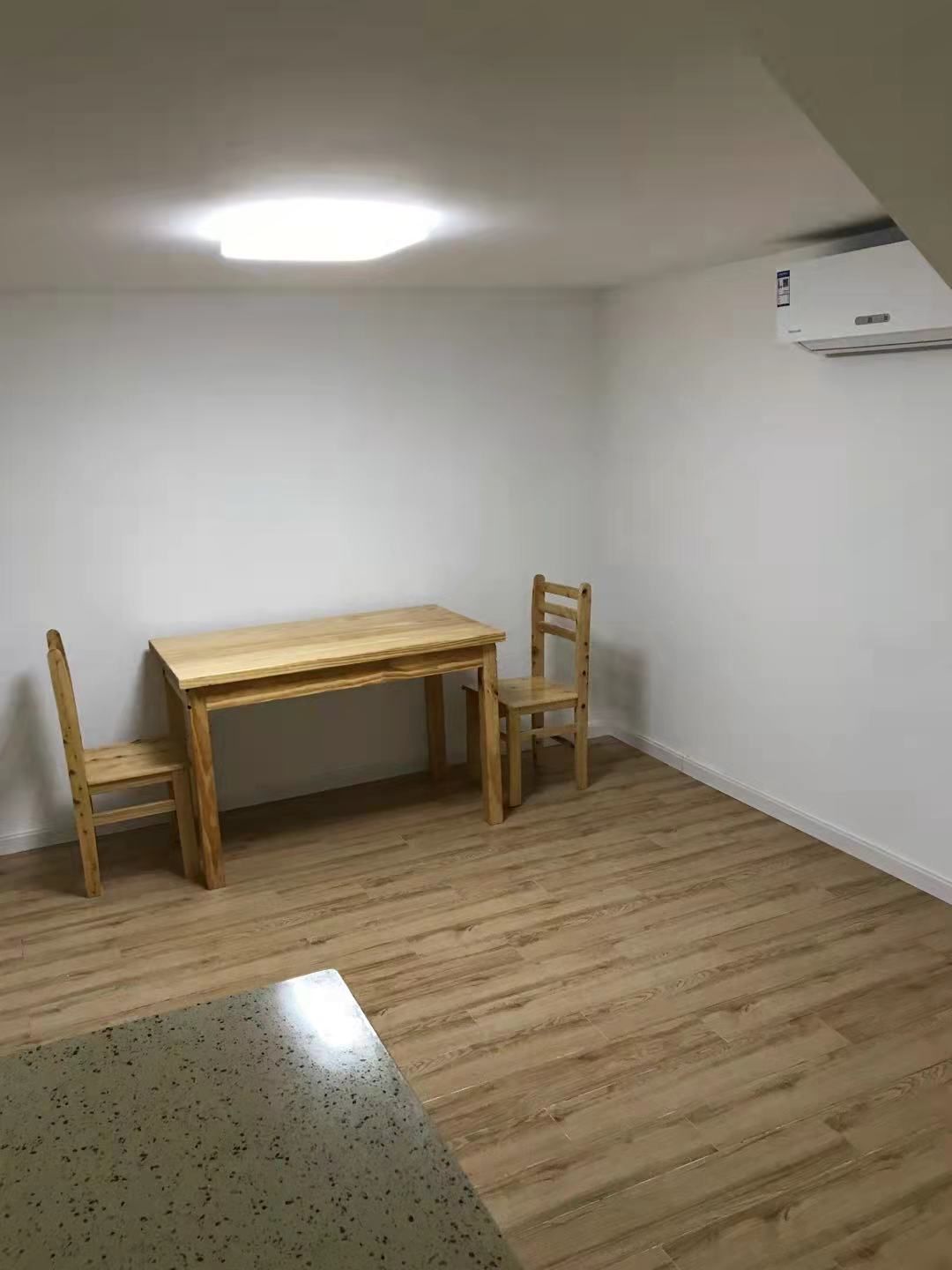 汇富花苑 2室1厅1卫 92m&sup2;