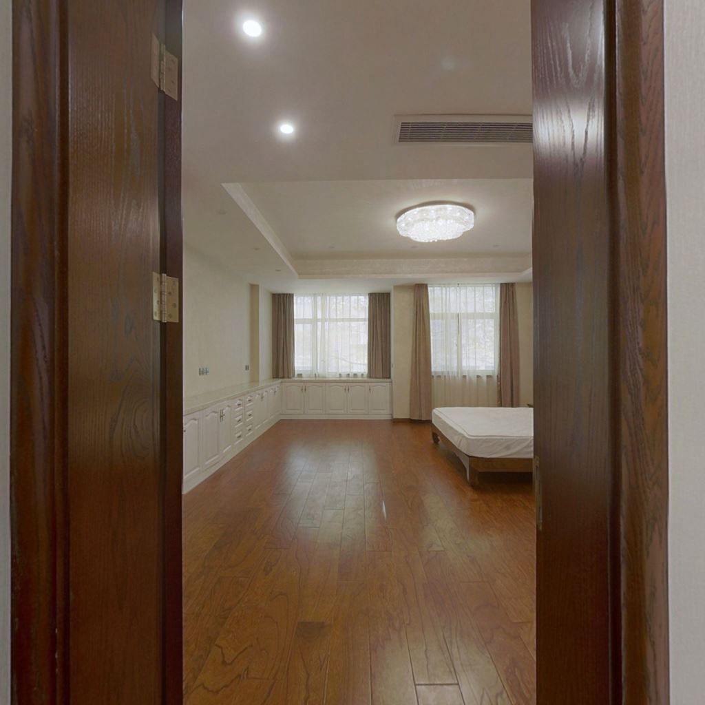 北城一品 5室2厅2卫 350m&sup2;