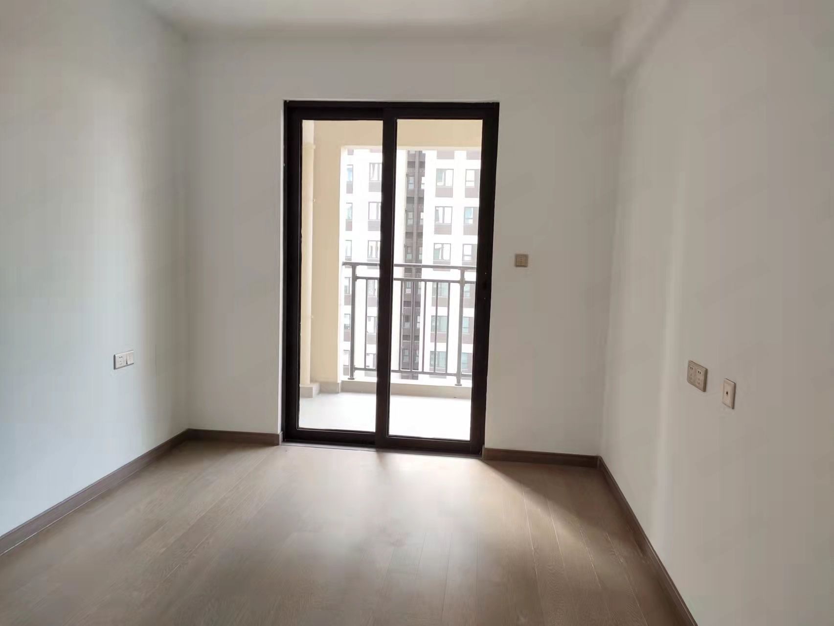 中海上东区 4室2厅2卫 143m&sup2;