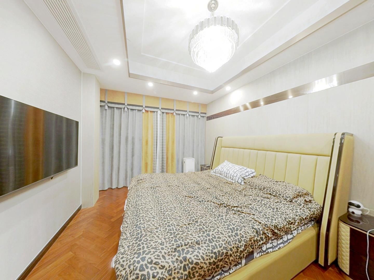 北城一品 5室3厅5卫 350m&sup2;