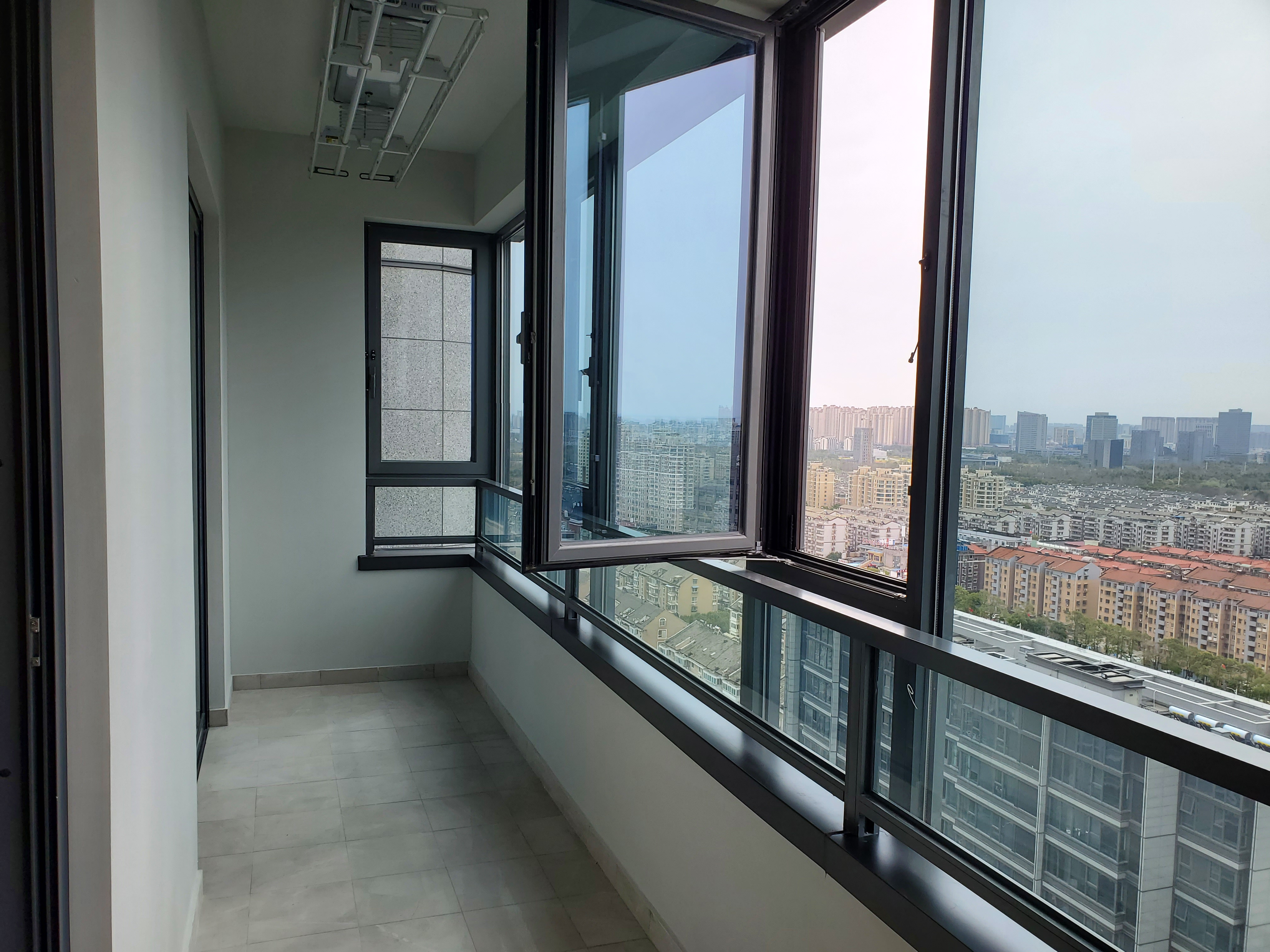 绿城&middot;晓风印月 3室2厅1卫 102m&sup2;