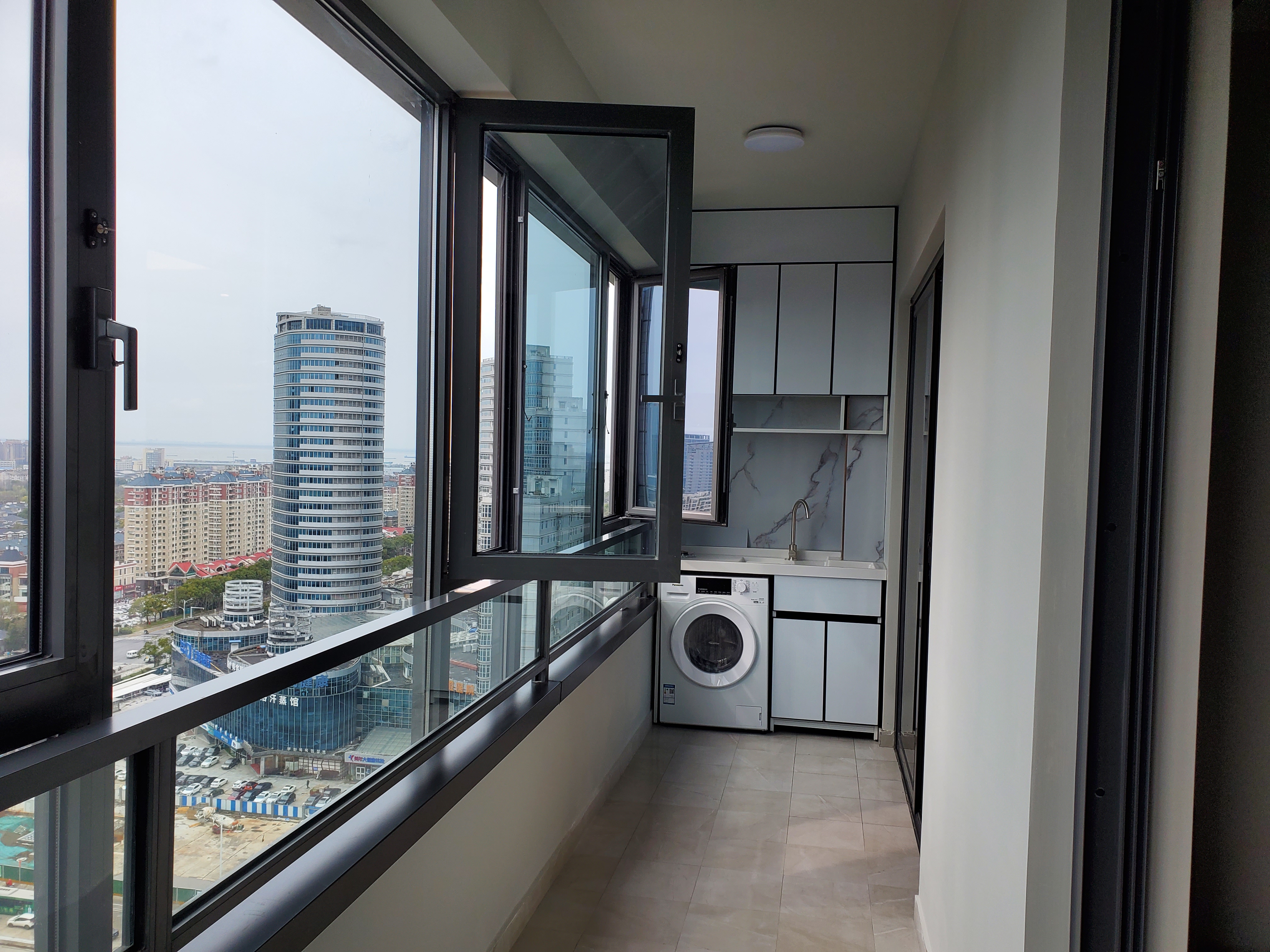 绿城&middot;晓风印月 3室2厅1卫 102m&sup2;