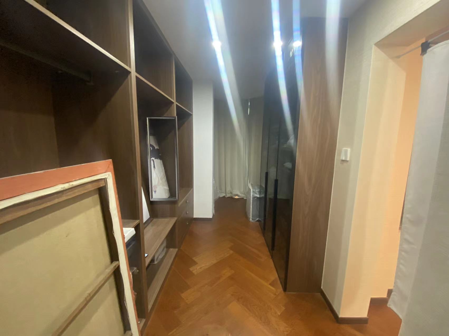 文景嘉苑 6室3厅3卫 300.00m&sup2;