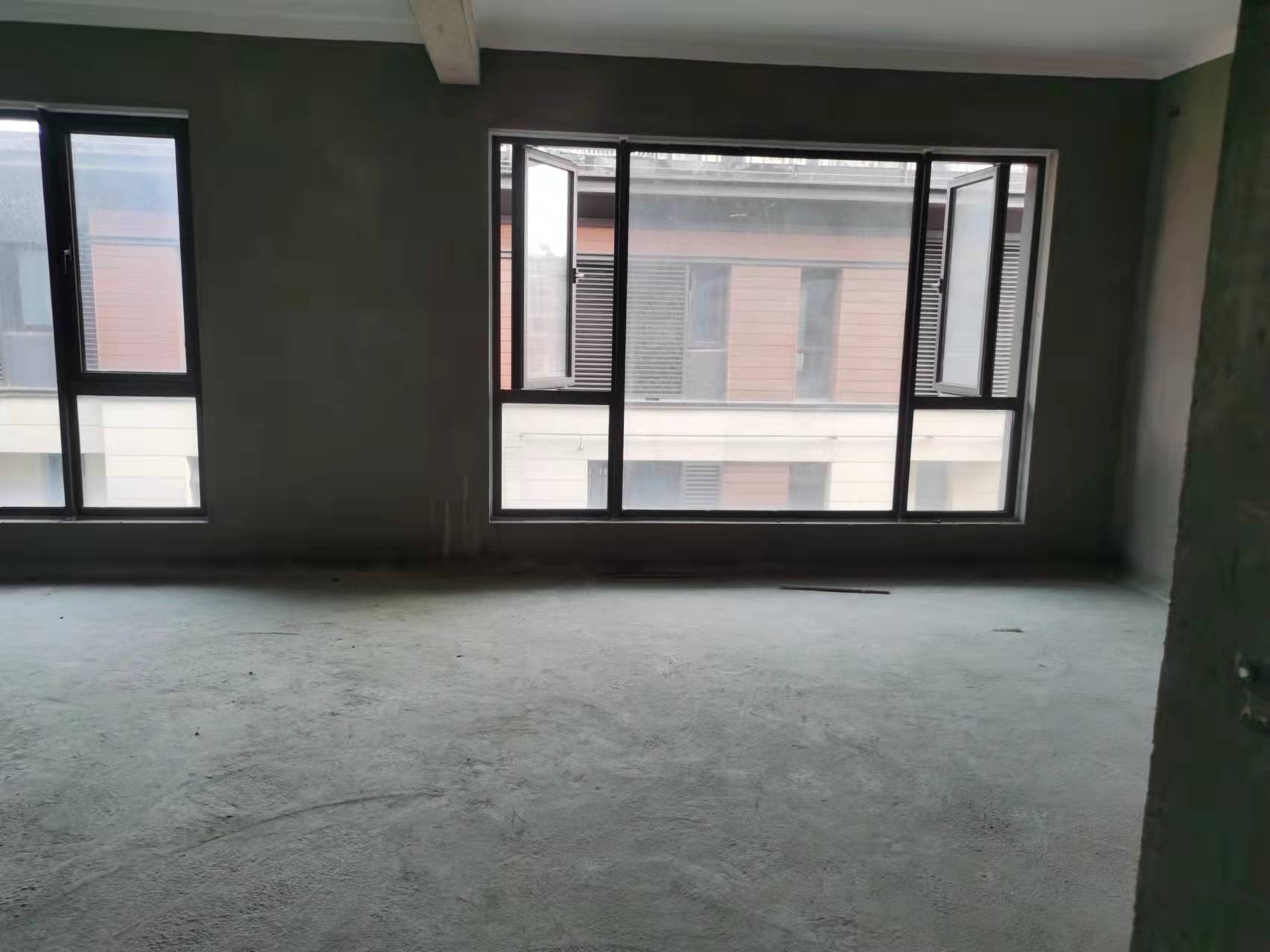 万科白鹭郡 5室2厅3卫 165.00m²