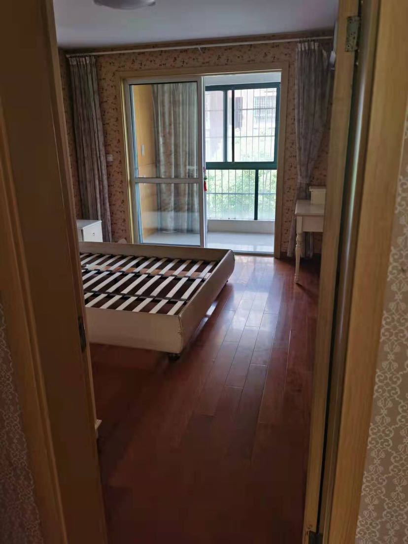 长航地中海花园 3室2厅1卫 124m&sup2;