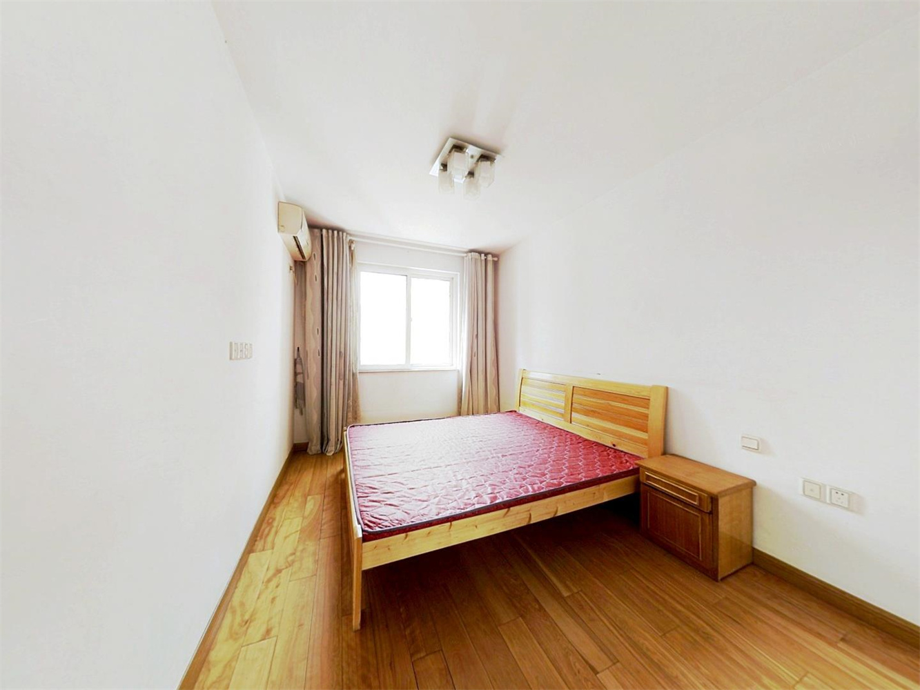 长航地中海花园 3室2厅2卫 135.60m&sup2;