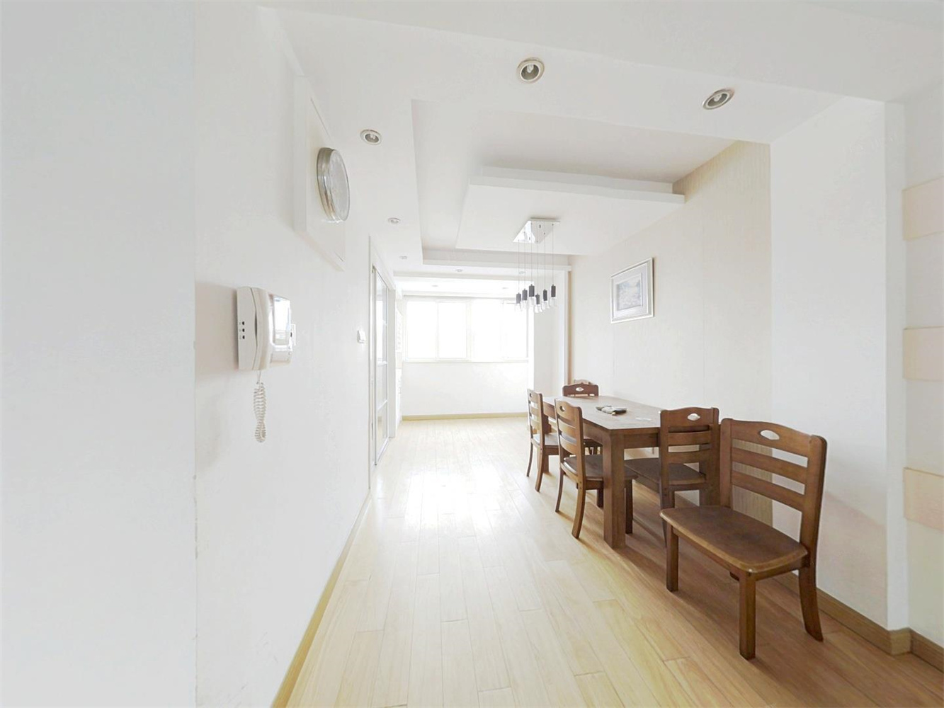 长航地中海花园 3室2厅2卫 135.60m&sup2;