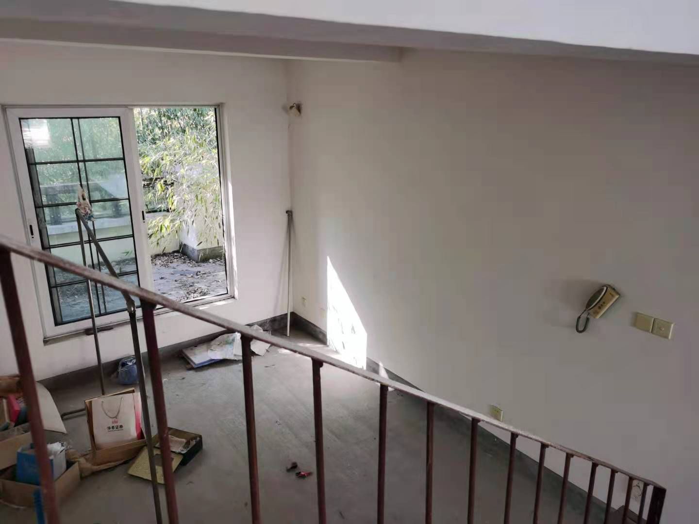 优山美地花园南区 4室2厅4卫 286.00m&sup2;