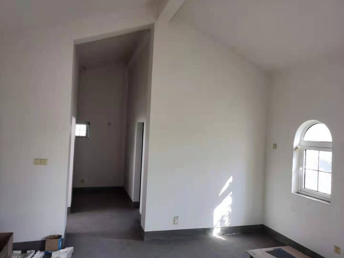 优山美地花园南区 4室2厅4卫 286.00m&sup2;