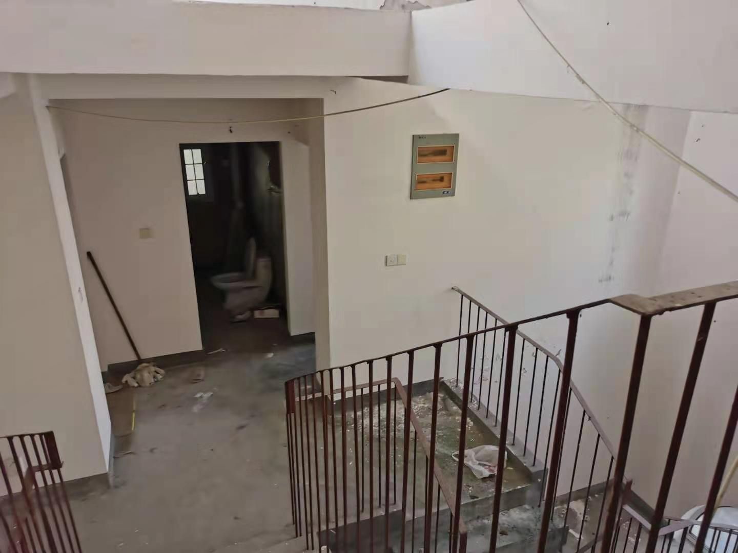 优山美地花园南区 4室2厅4卫 286.00m&sup2;