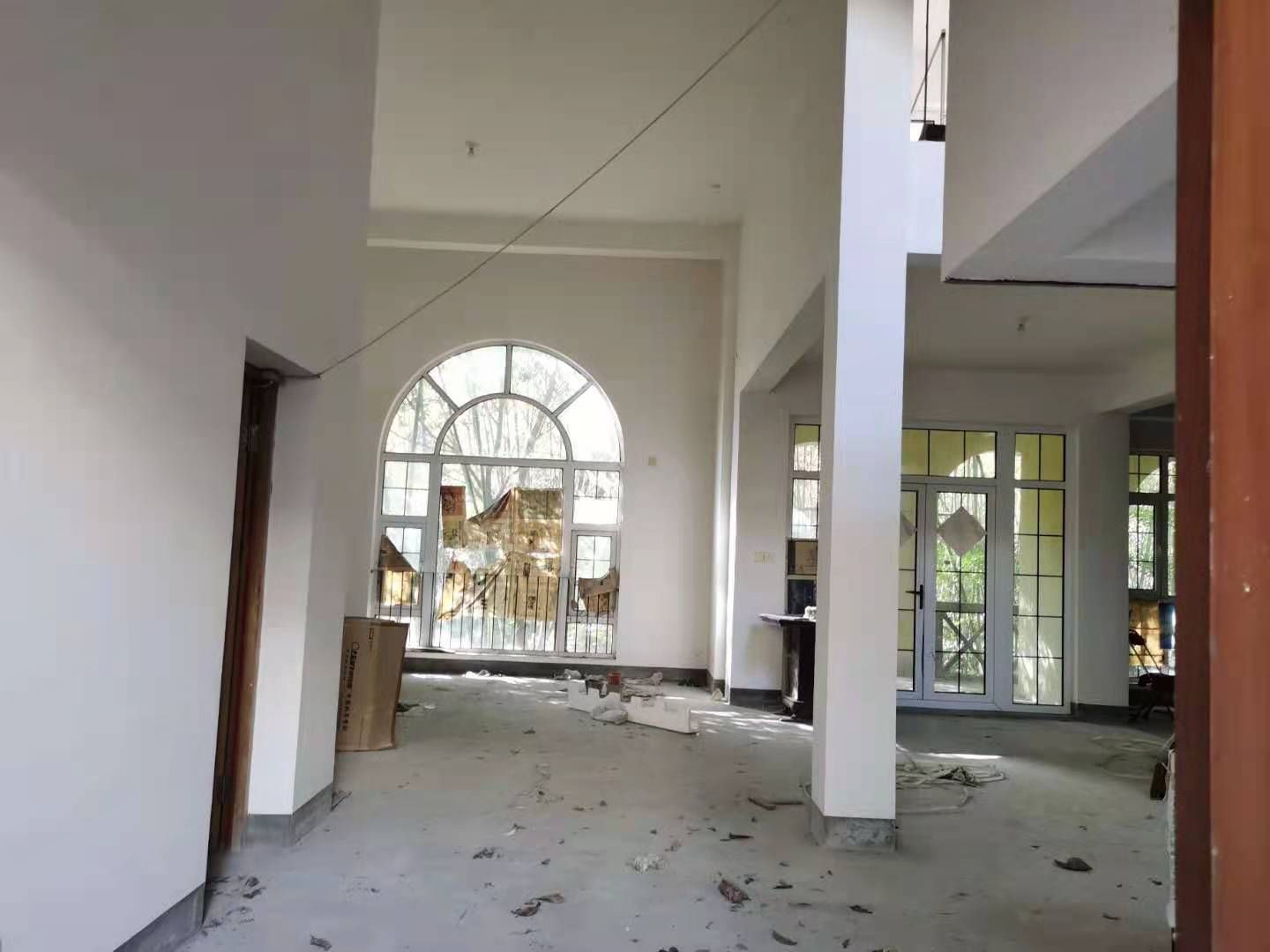 优山美地花园南区 4室2厅4卫 286.00m&sup2;