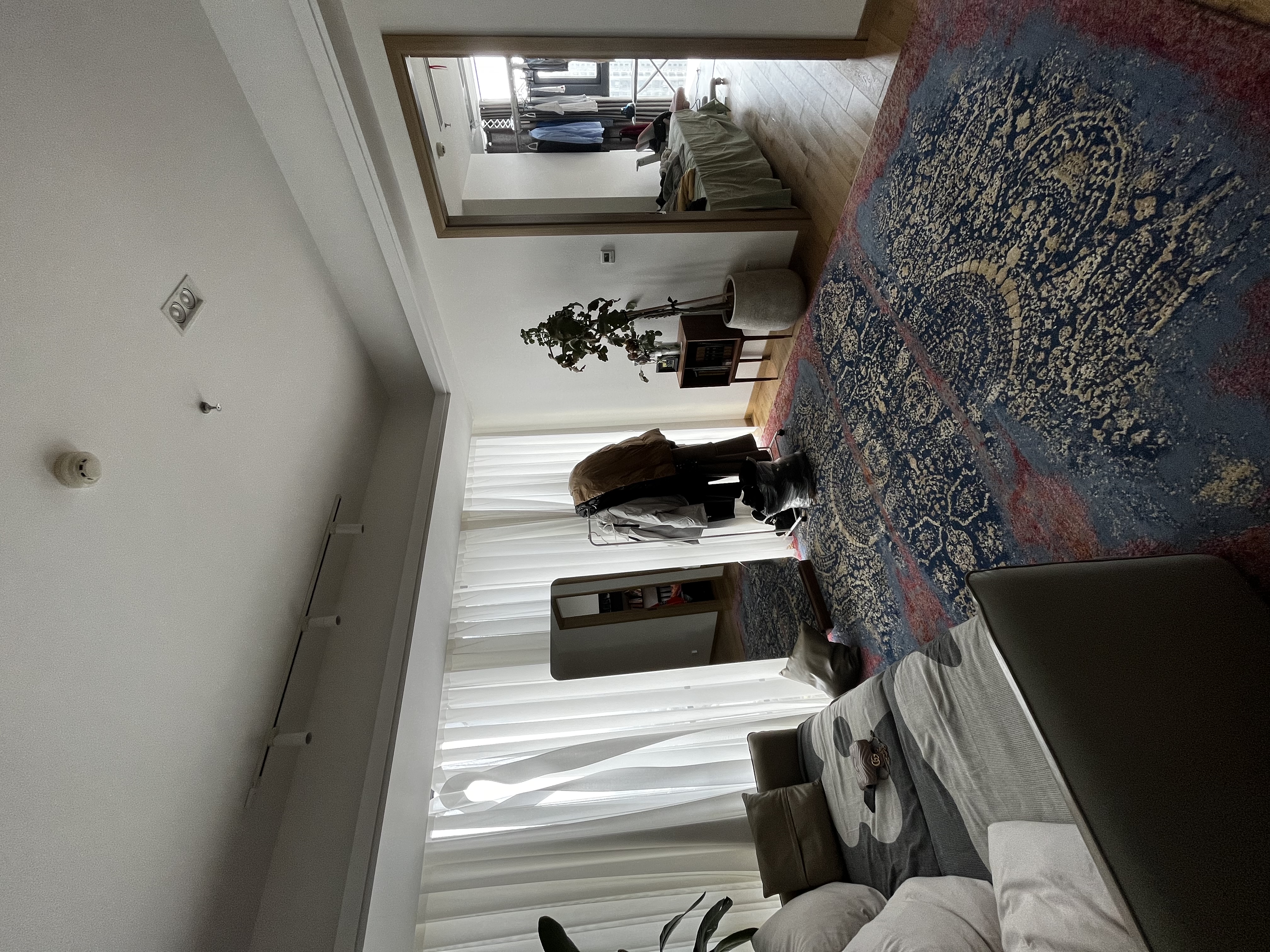 凤凰文化广场 3室2厅1卫 145m&sup2;