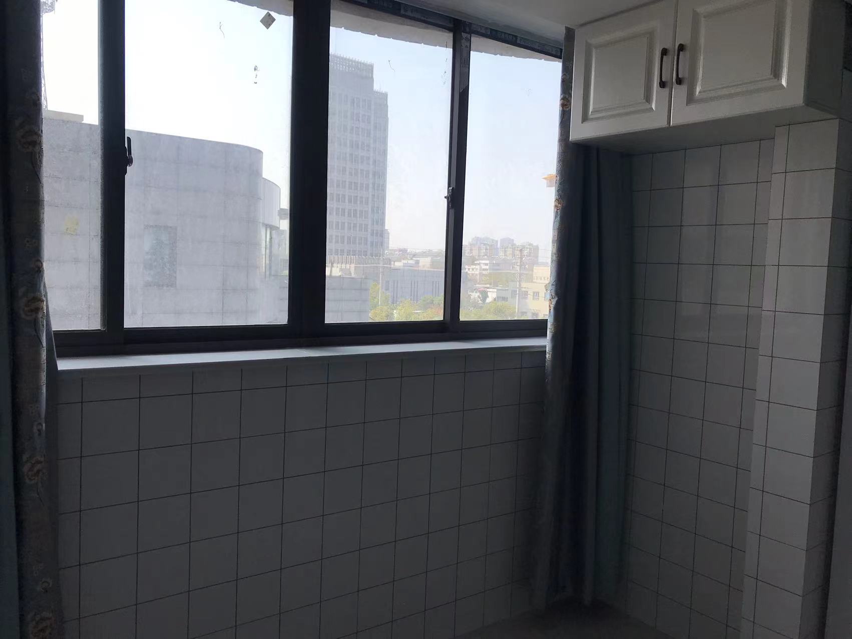 华能大厦 2室1厅1卫 72.80m&sup2;