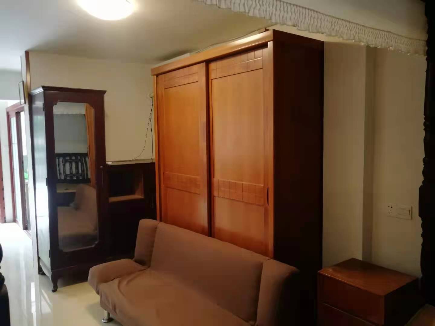 启秀南苑 1室1厅1卫 47m&sup2;